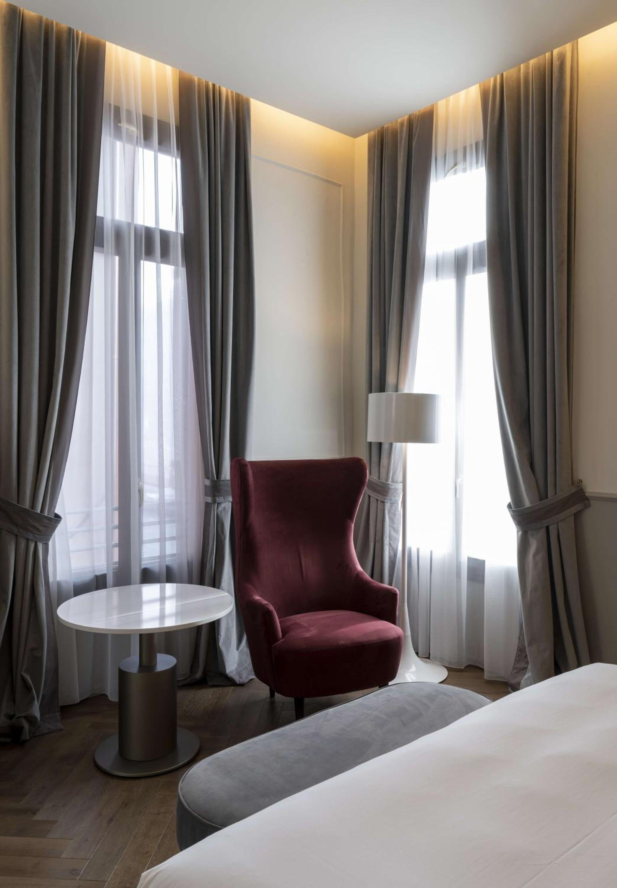 Collection Premium Room with Canal View photo 3