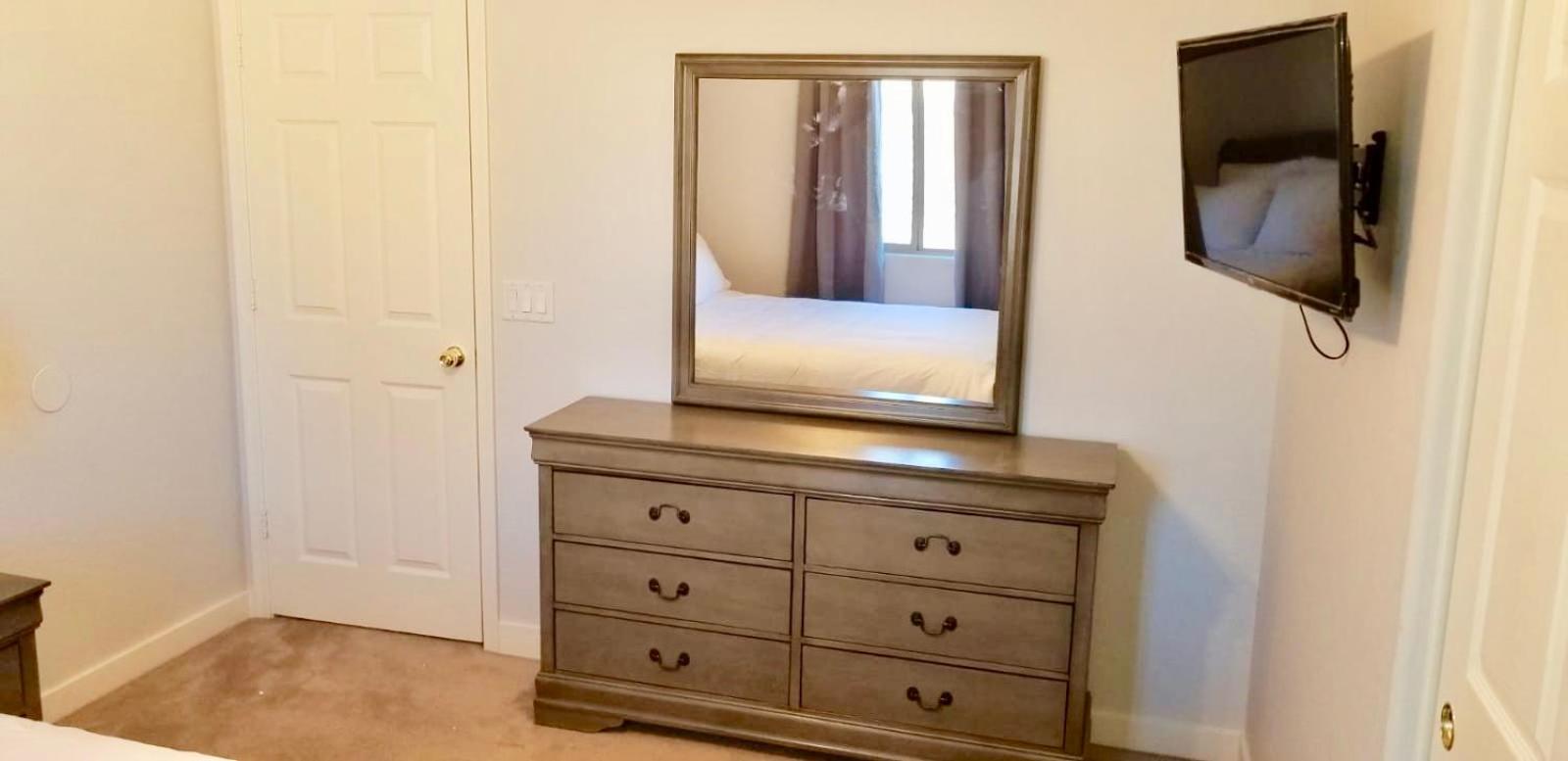 Deluxe Queen Room - Photo 3
