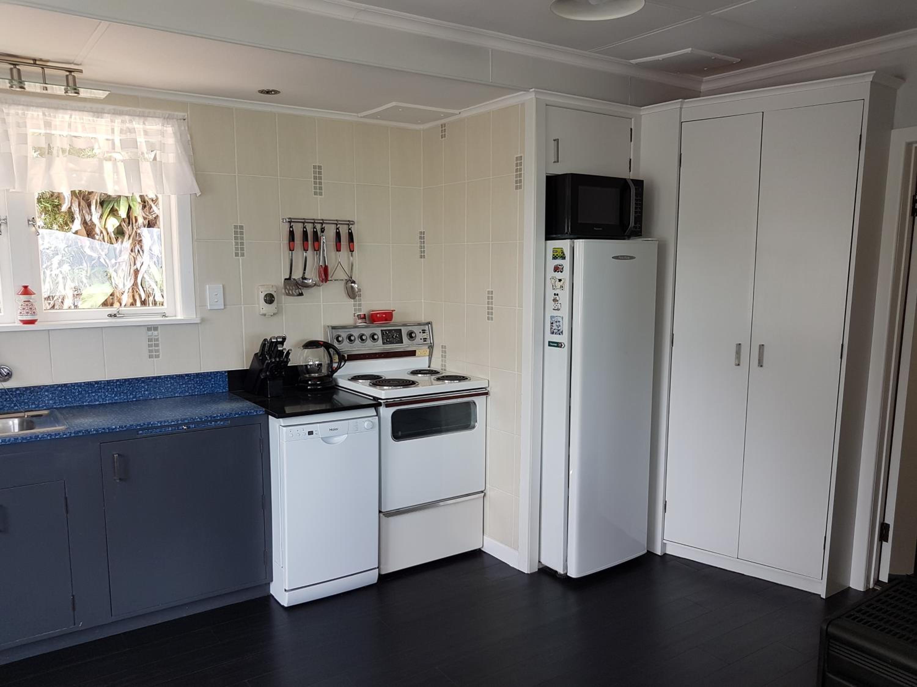 Three-Bedroom House photo 2