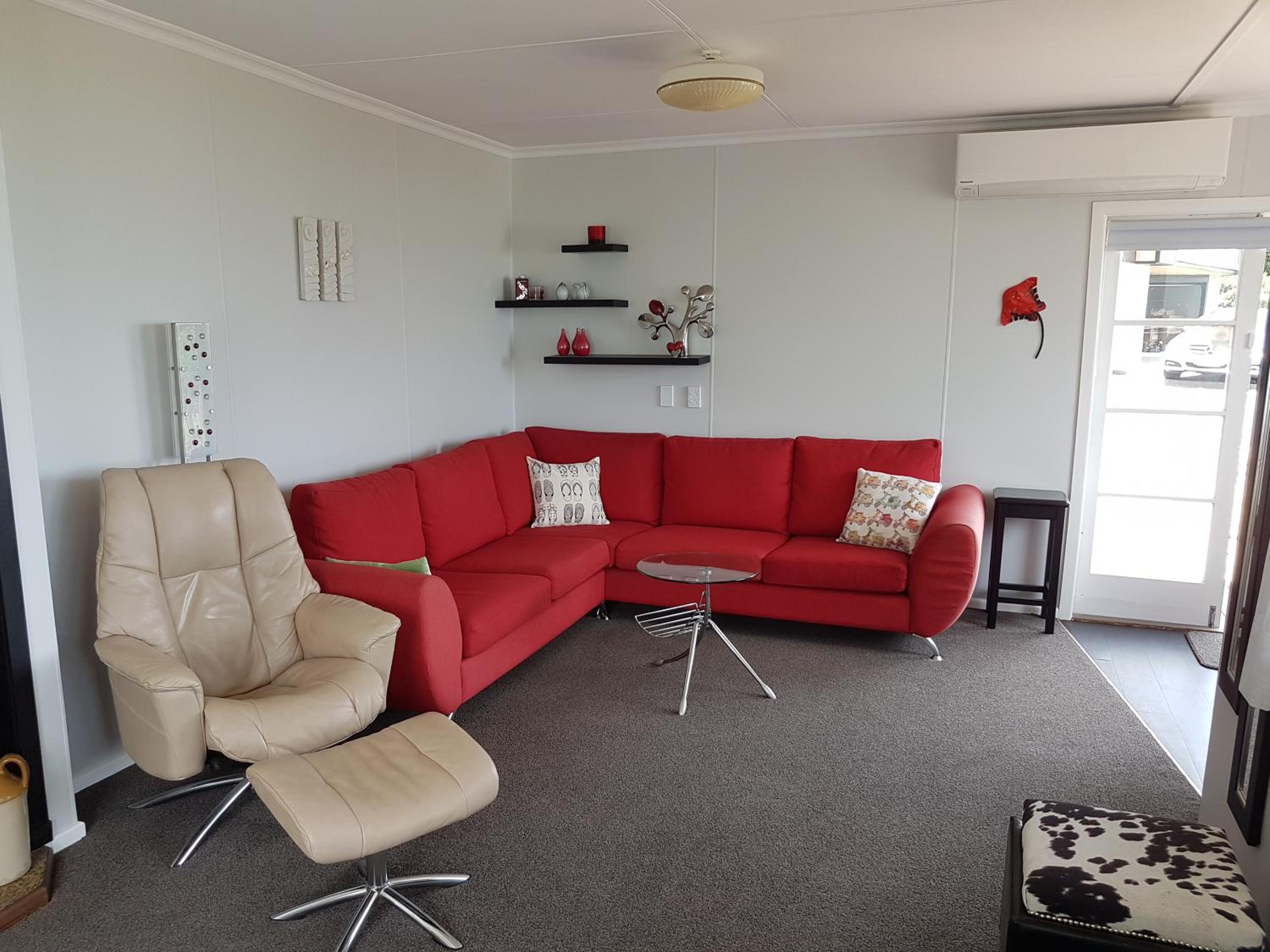 Three-Bedroom House photo 3