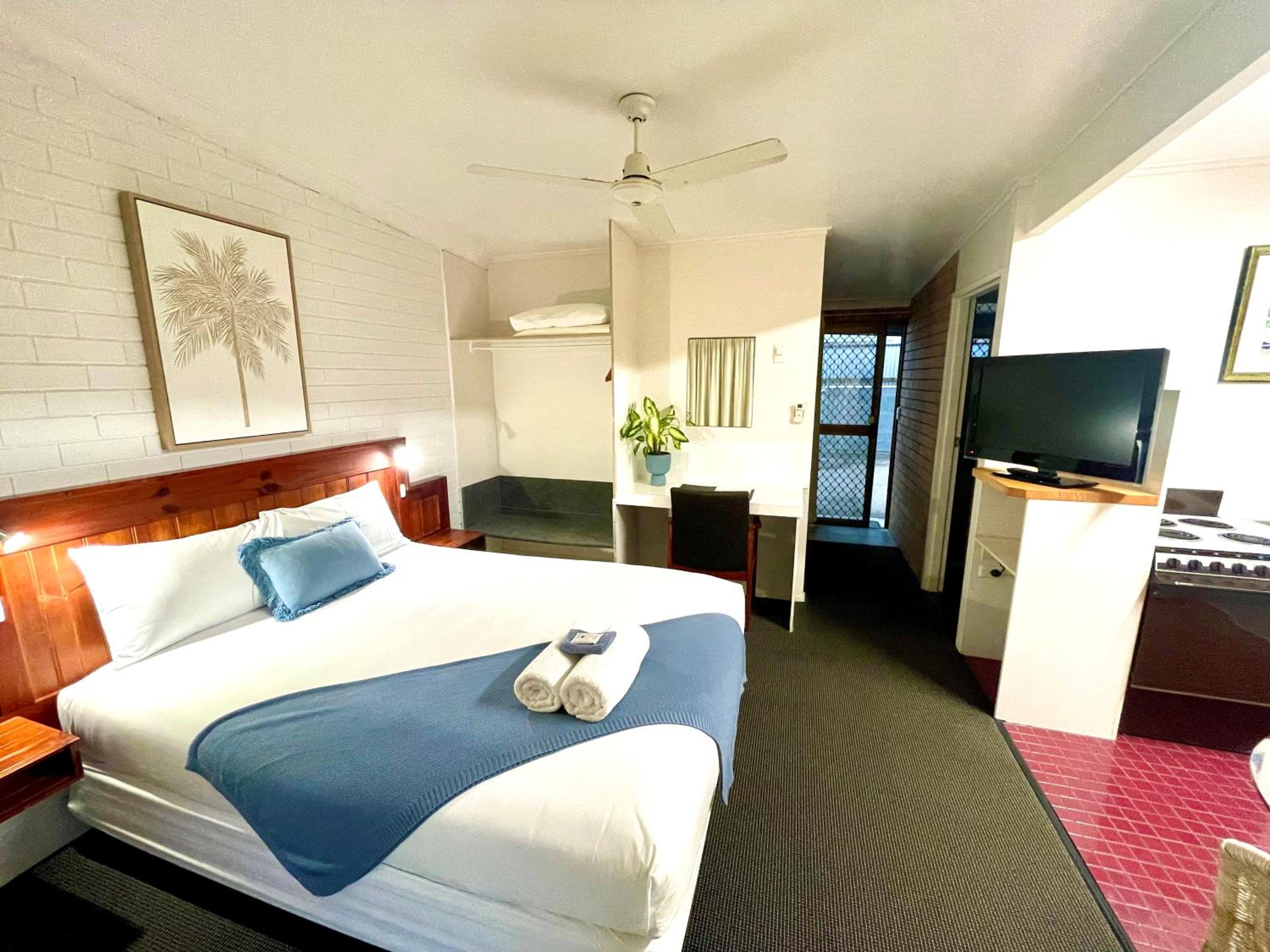Superior King Suite photo 1