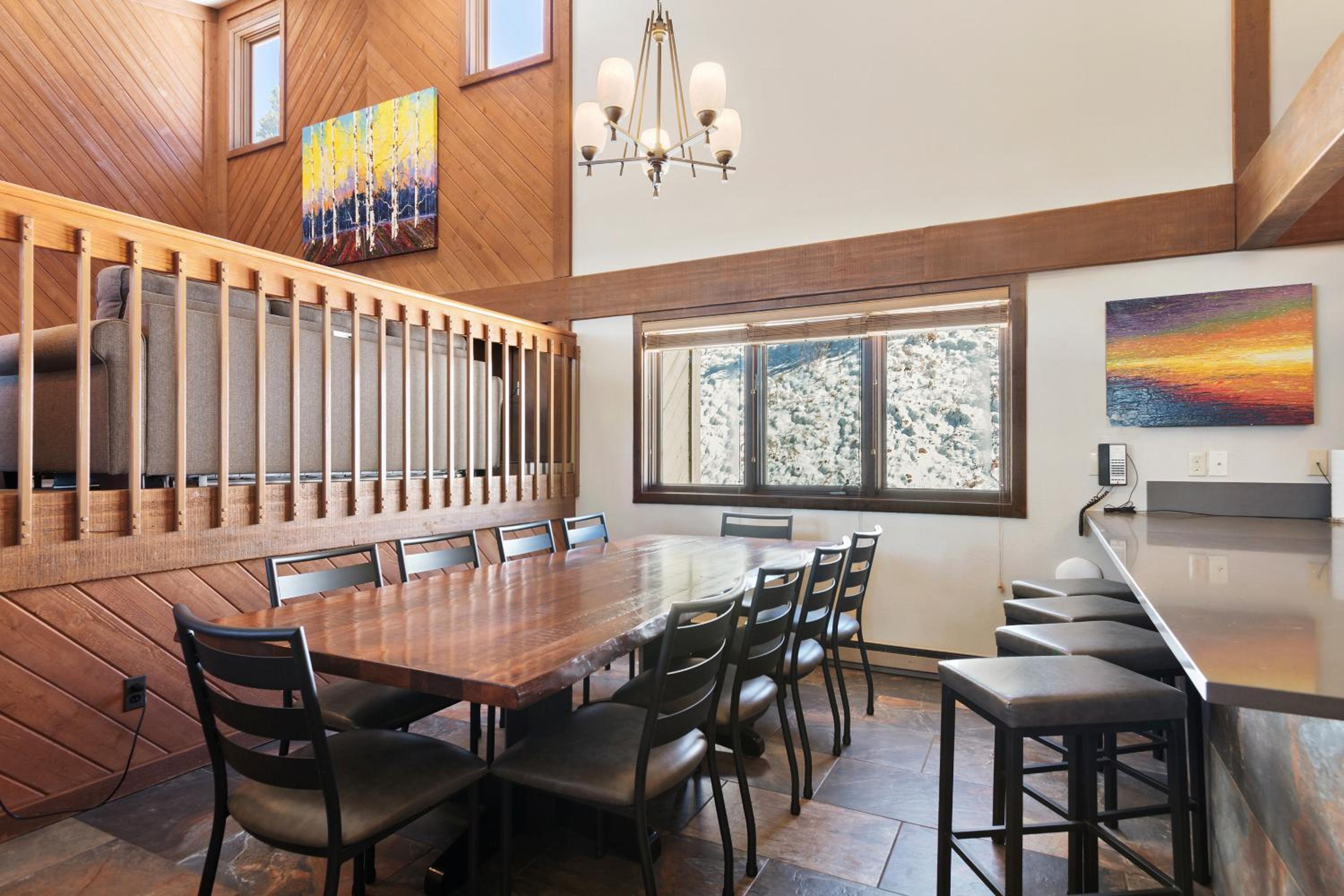 Penthouse Apartment - Photo 3