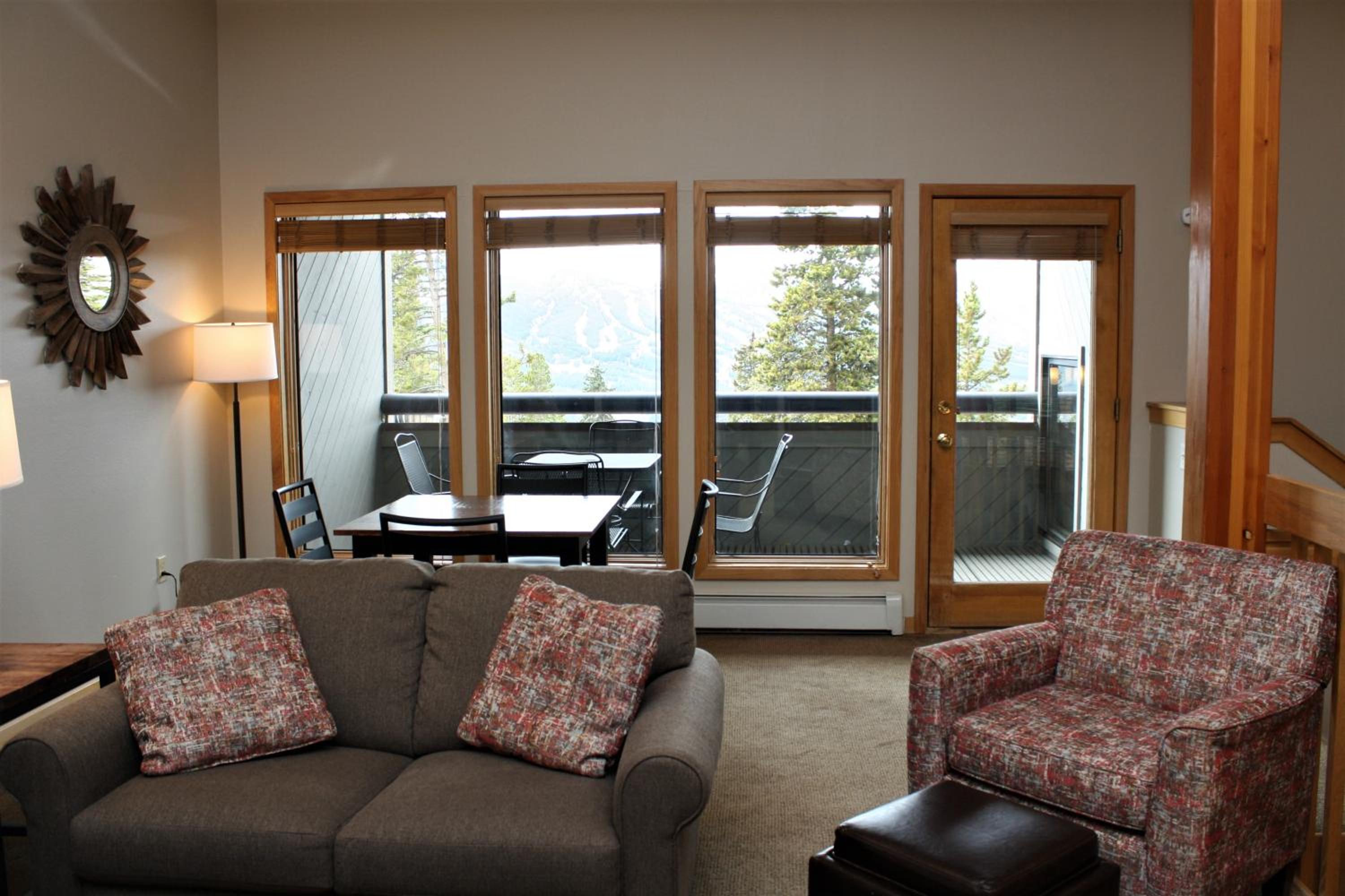 Three-Bedroom Apartment - Photo 9