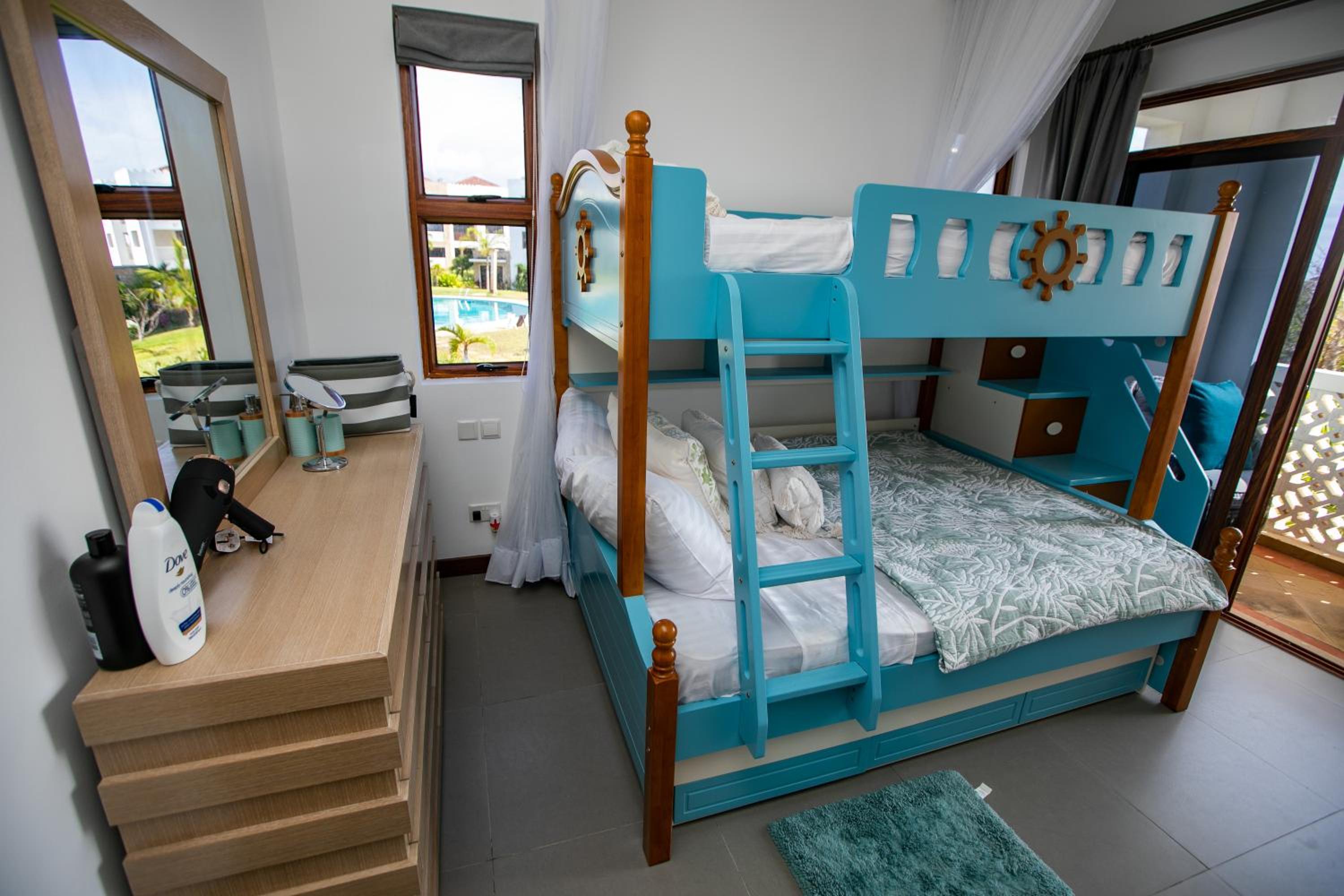 Two-Bedroom Apartment - Photo 36