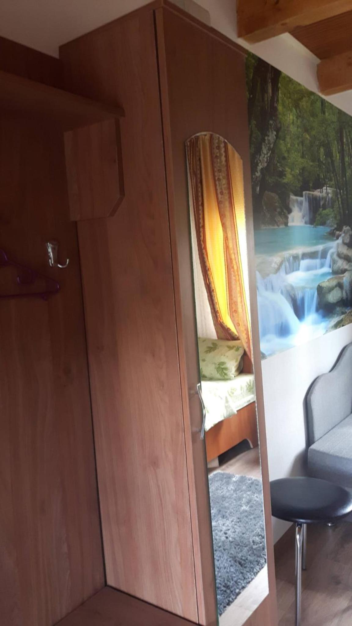 Deluxe Room (2 Adults + 1 Child) photo 3