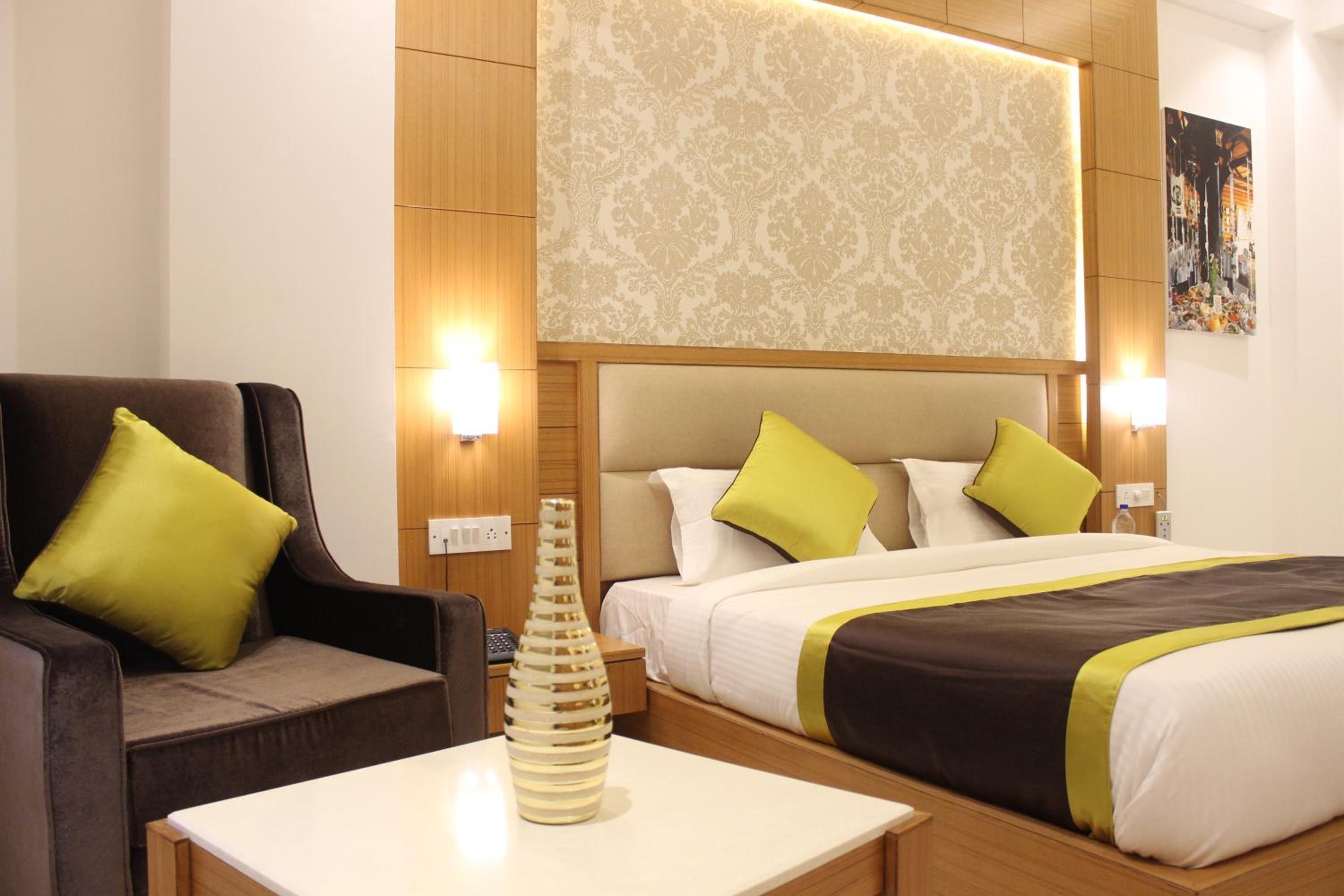 Premium Room - Photo 8