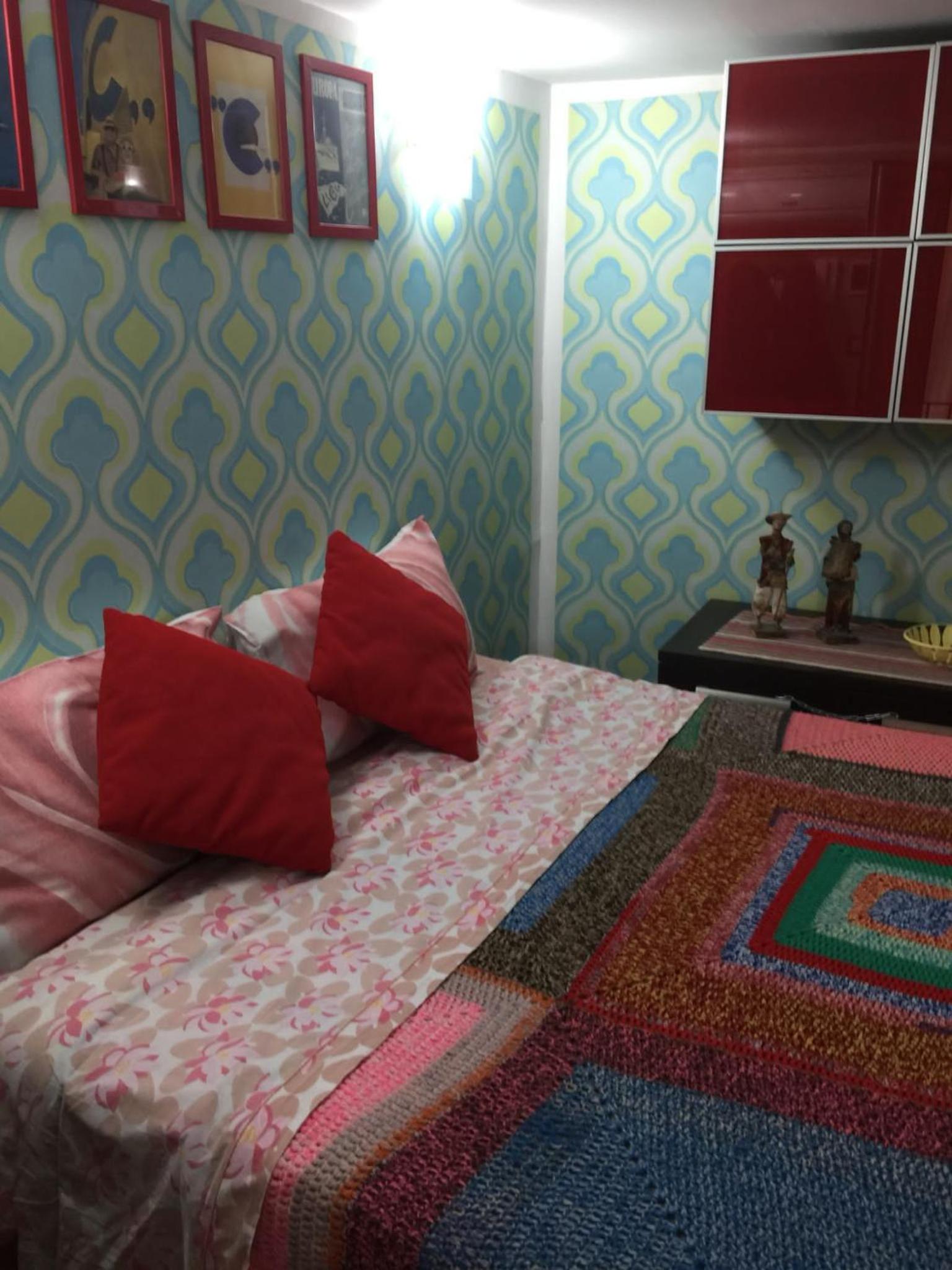One-Bedroom Apartment - Photo 1