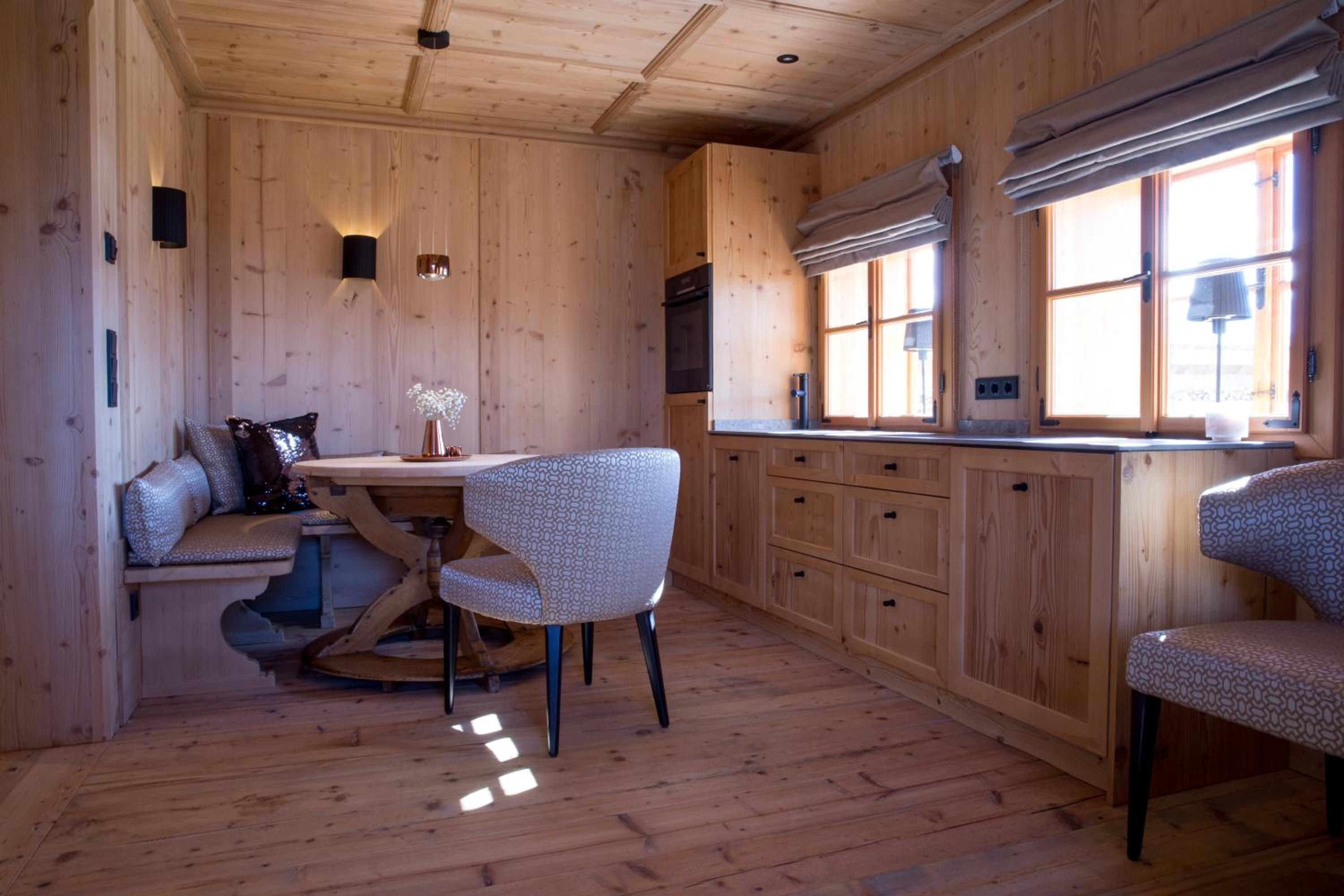 Two-Bedroom Chalet - Photo 5