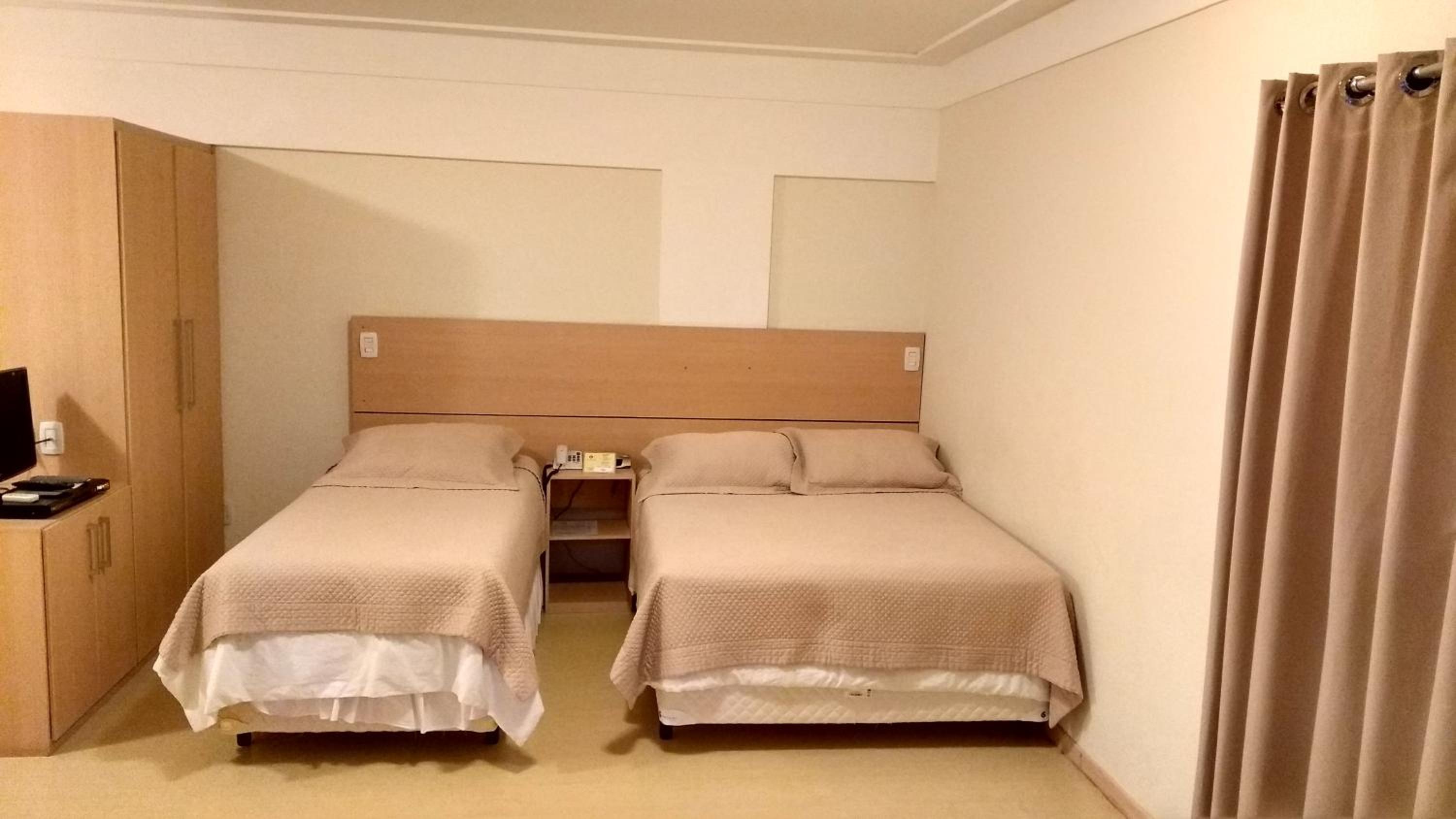 Deluxe Twin Room photo 2