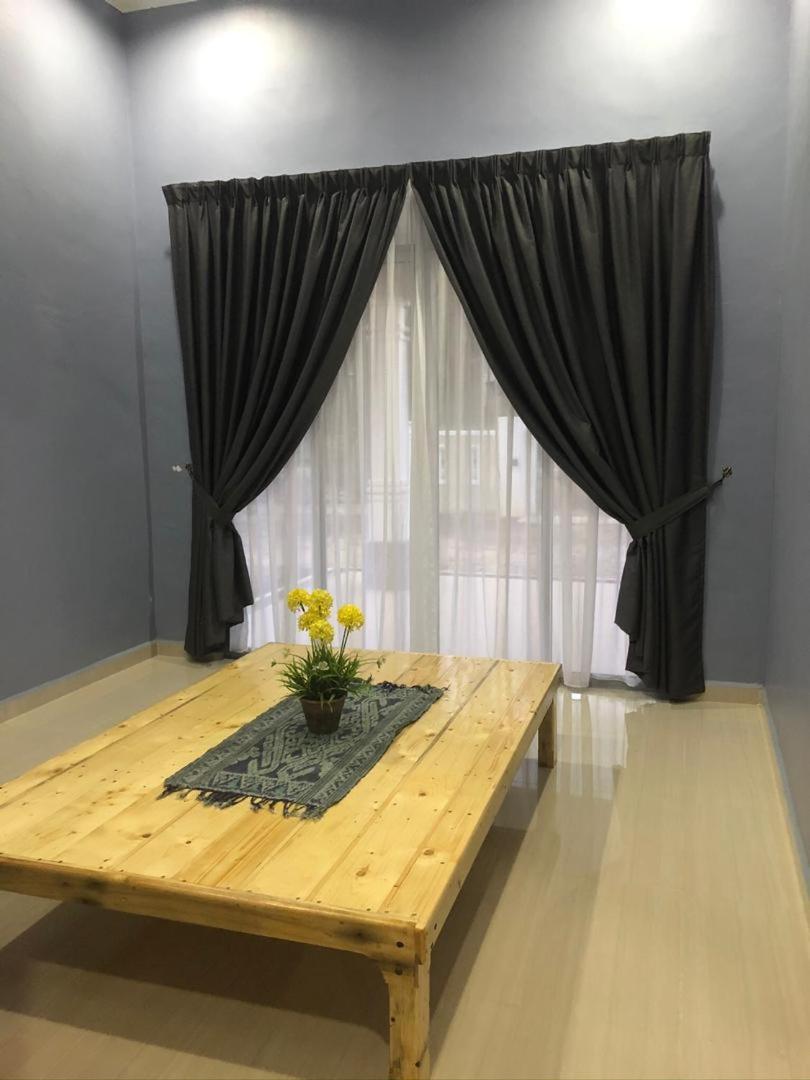 Three-Bedroom House photo 1