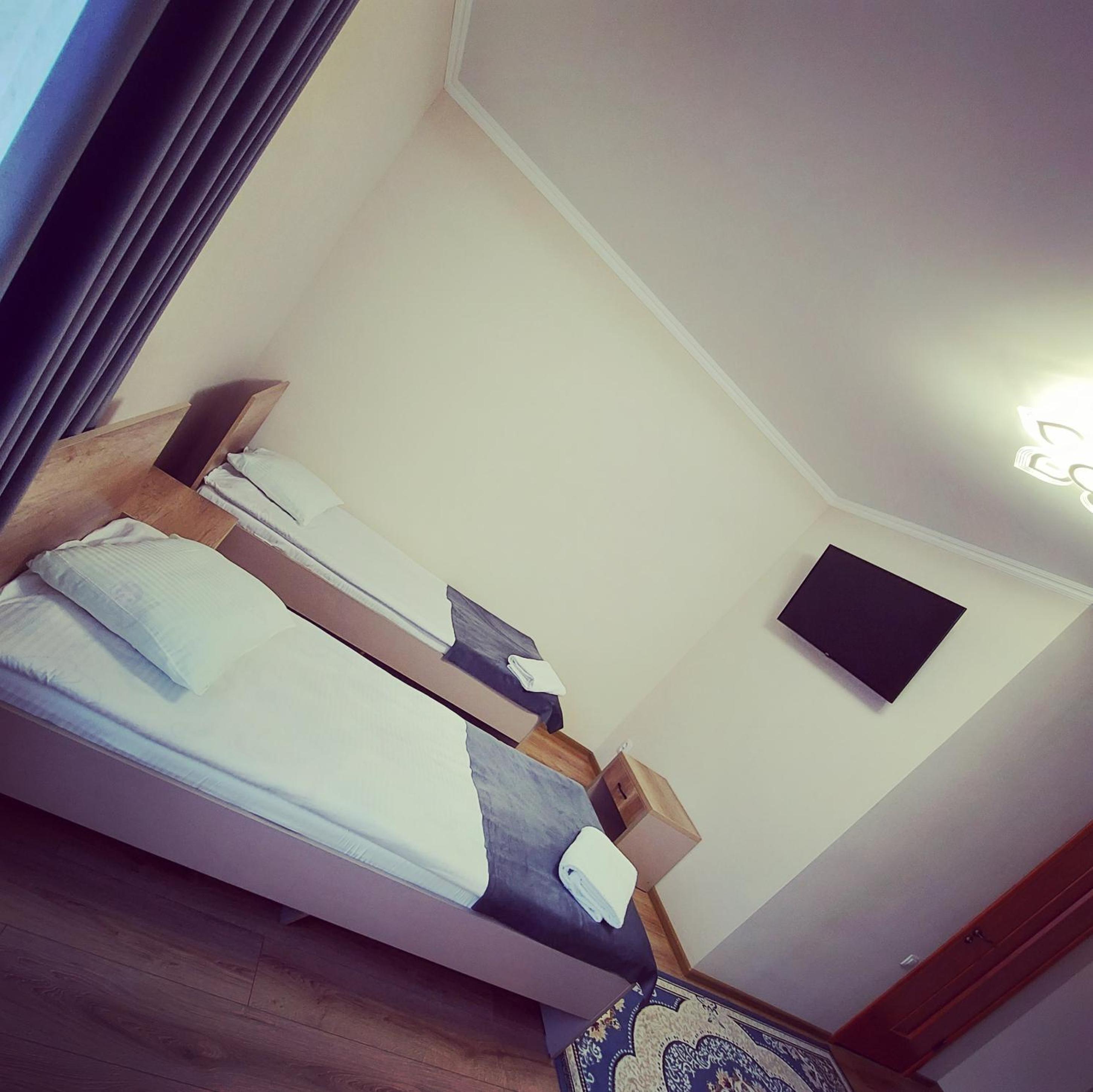 Twin Room with Shower