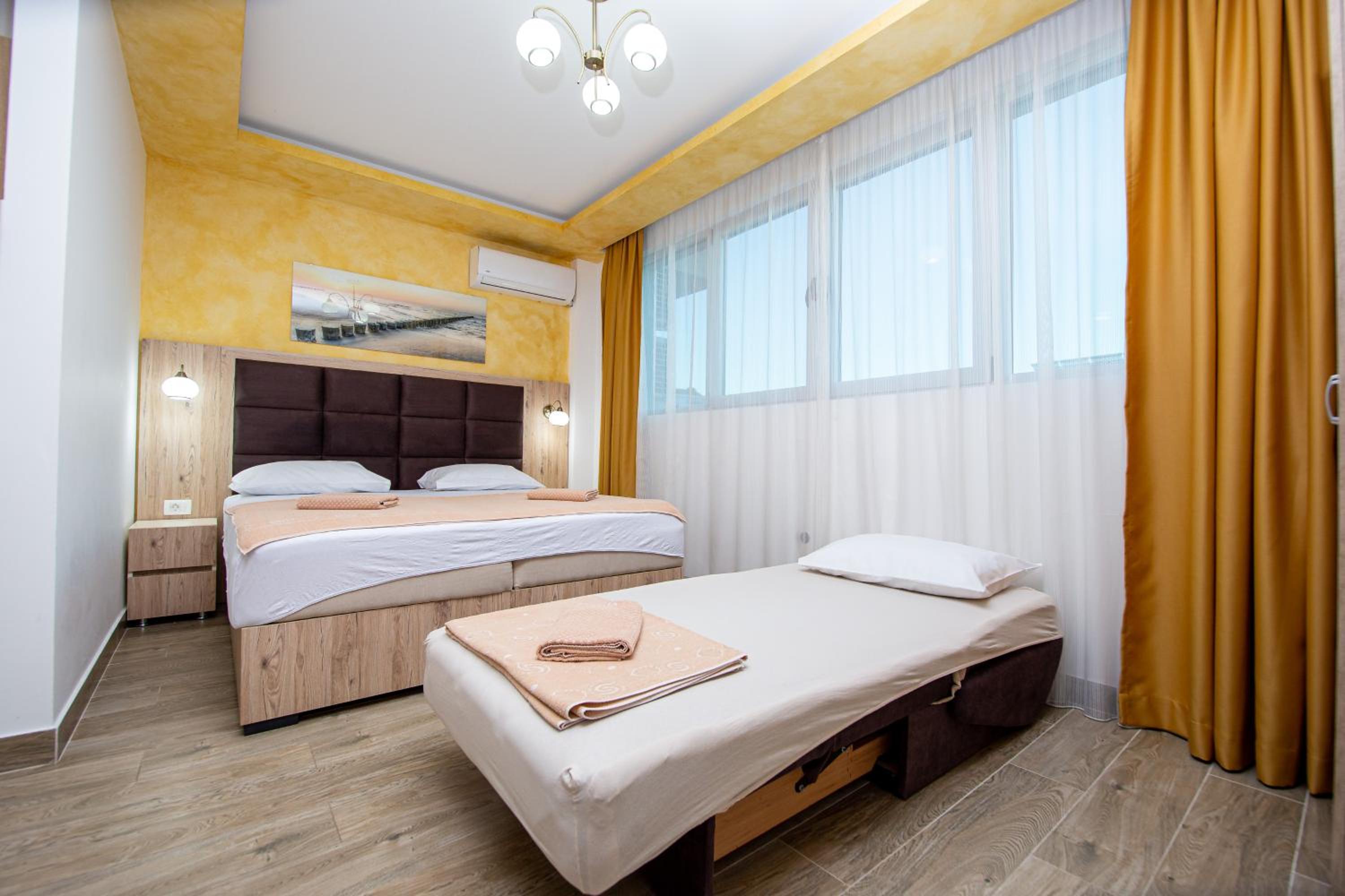 Studio with Balcony - Photo 27