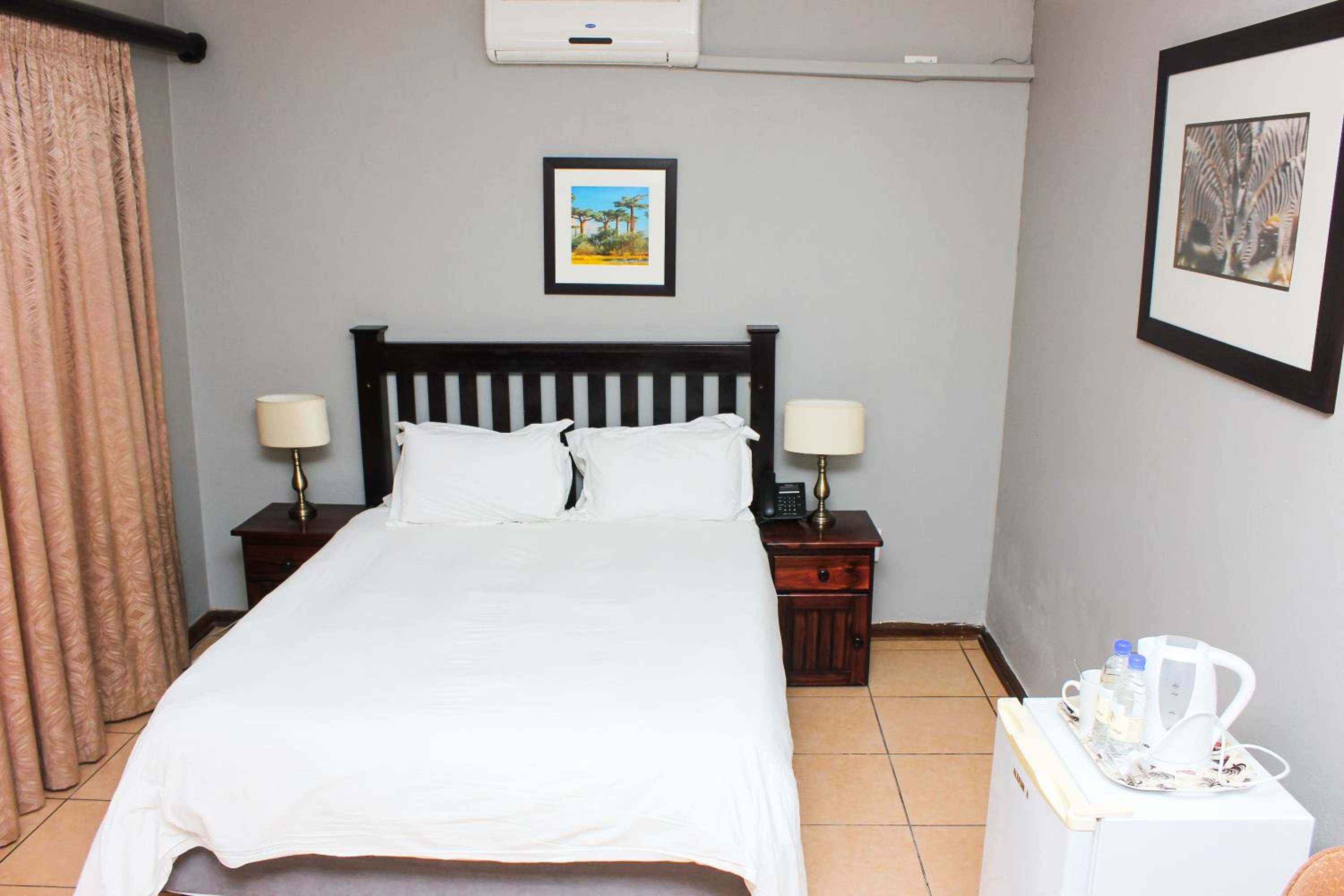 Standard Double Room - Photo 1