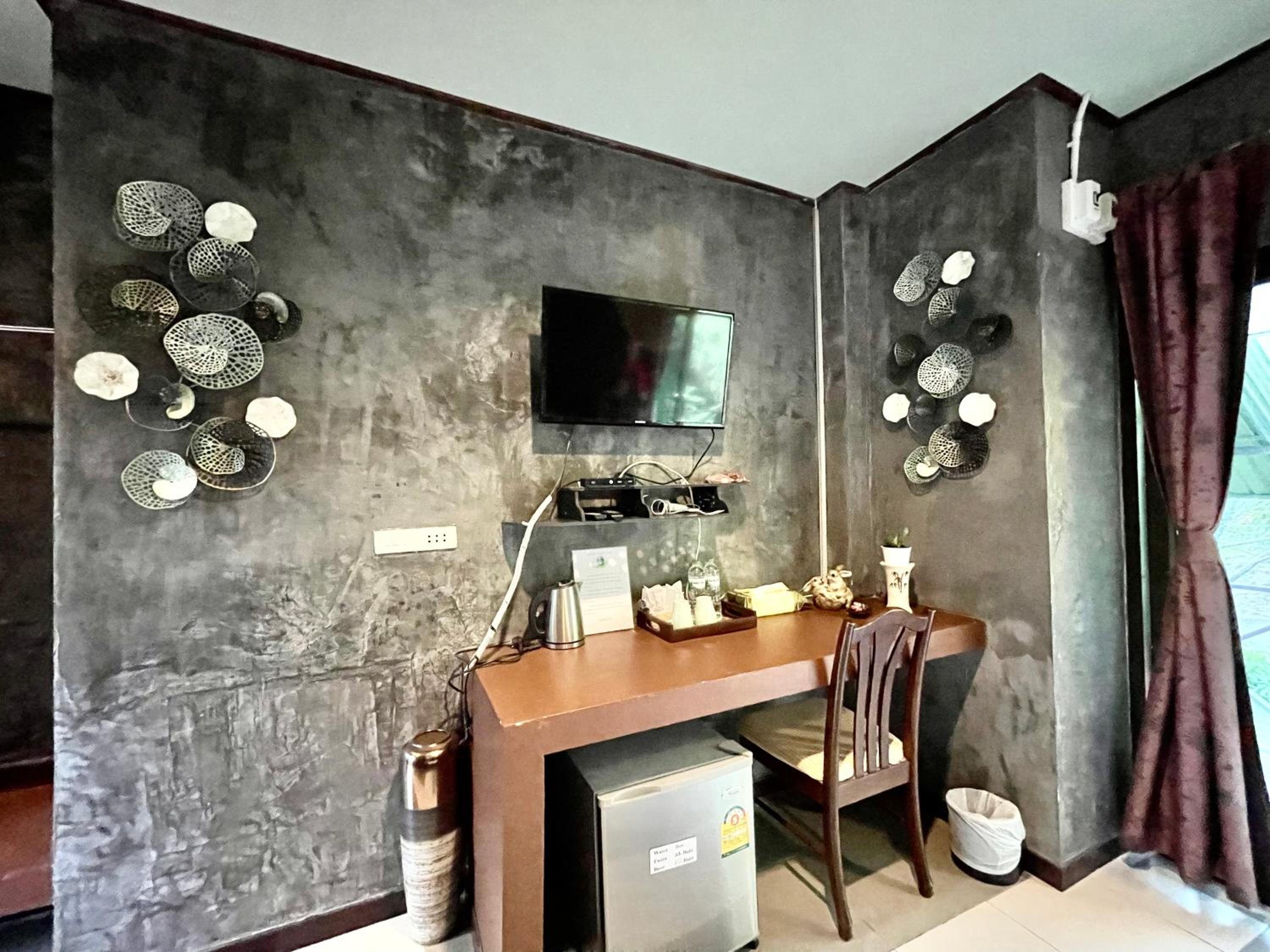 King Room with Balcony photo 3