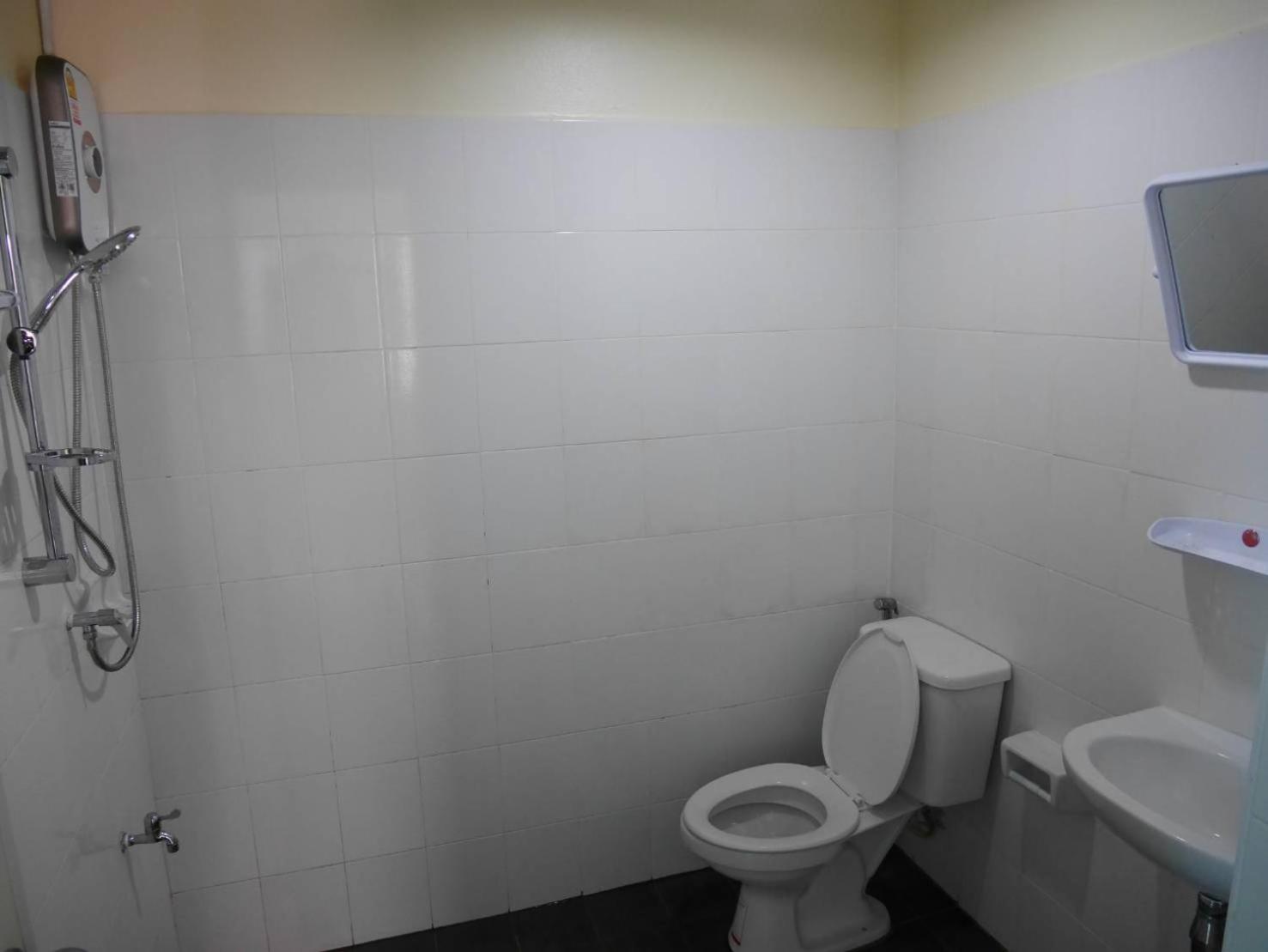 One-Bedroom Apartment - Photo 8