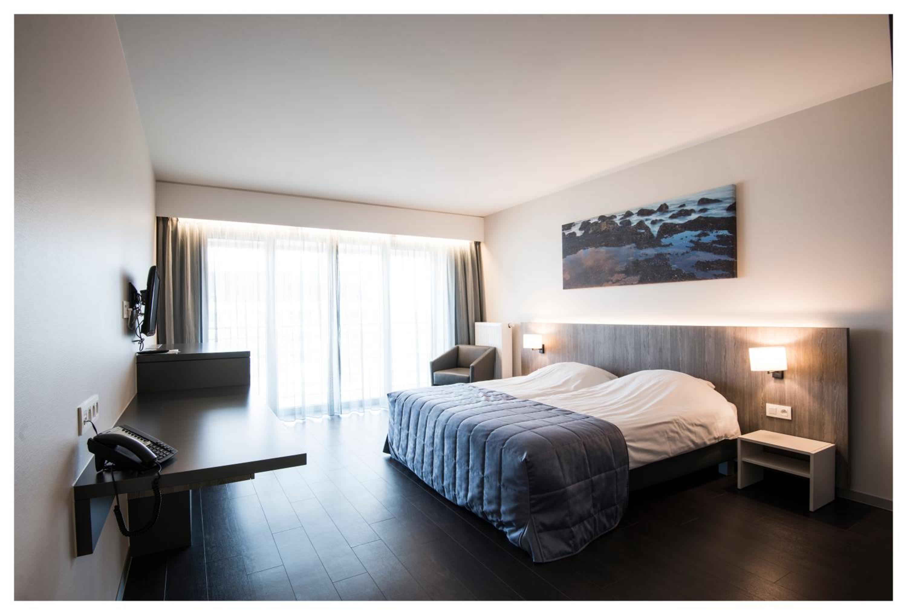 Twin Room with City View