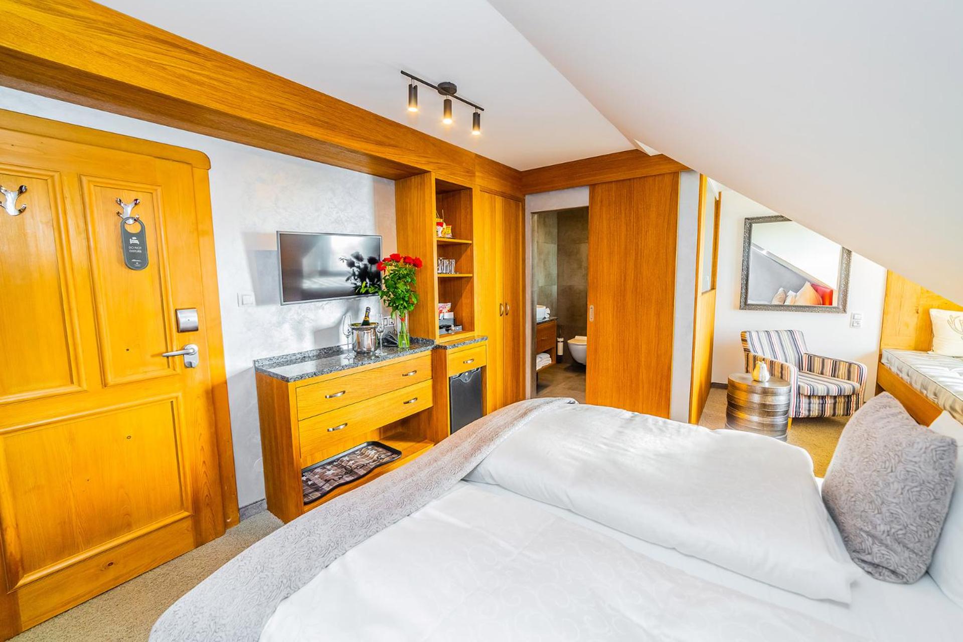 Standard Double Room photo 3