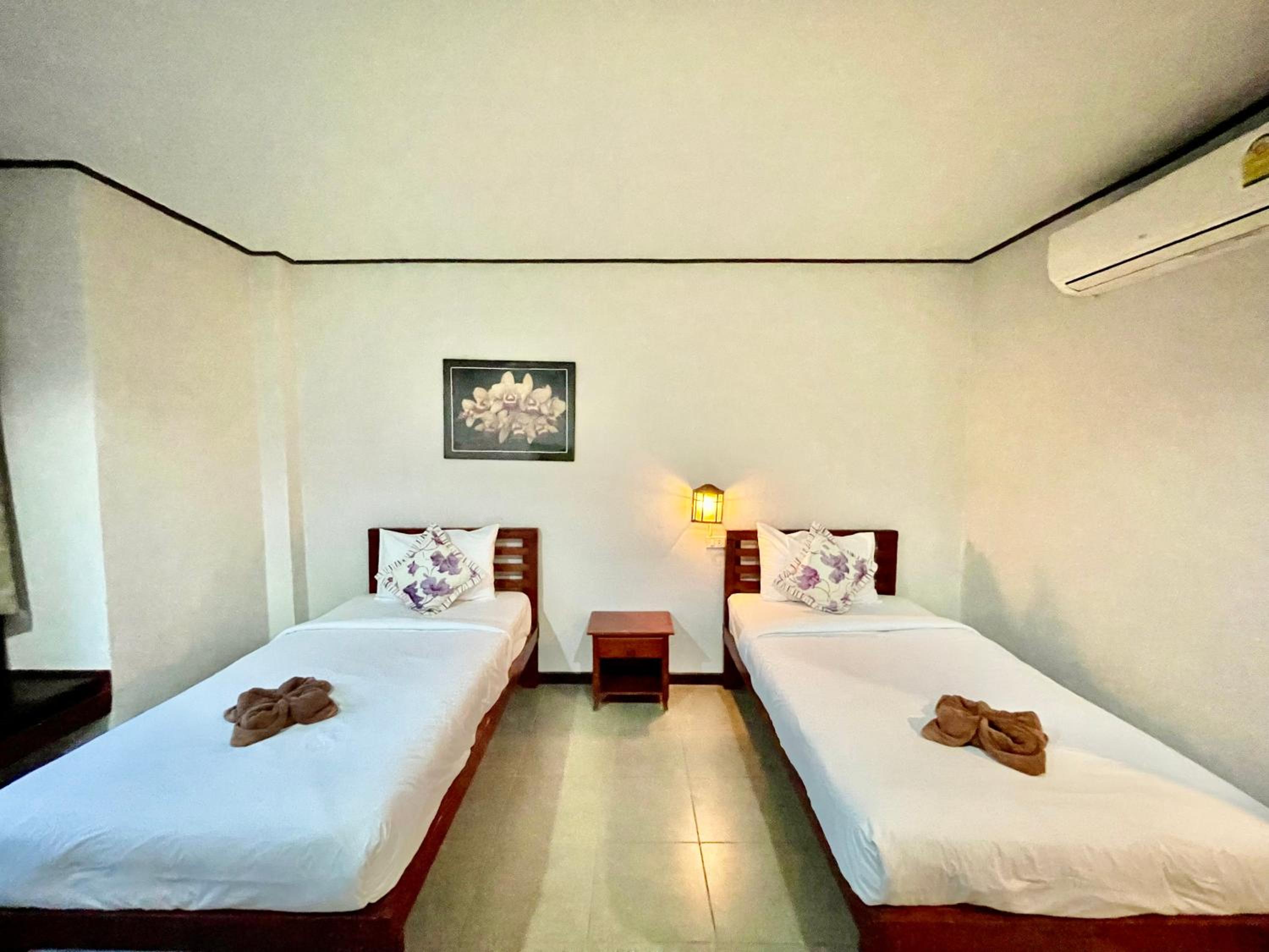 Deluxe Twin Room photo 2