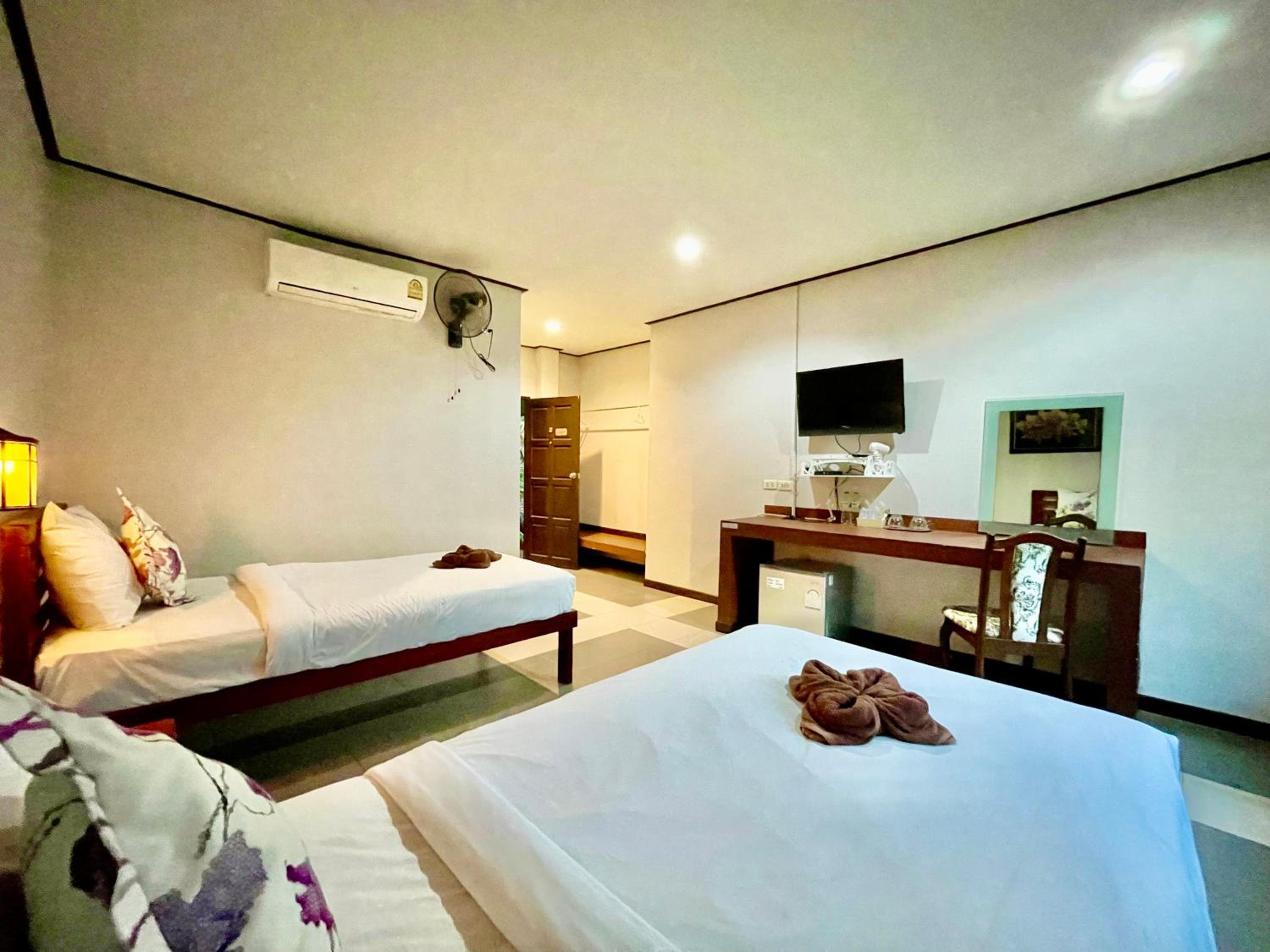 Deluxe Twin Room photo 1