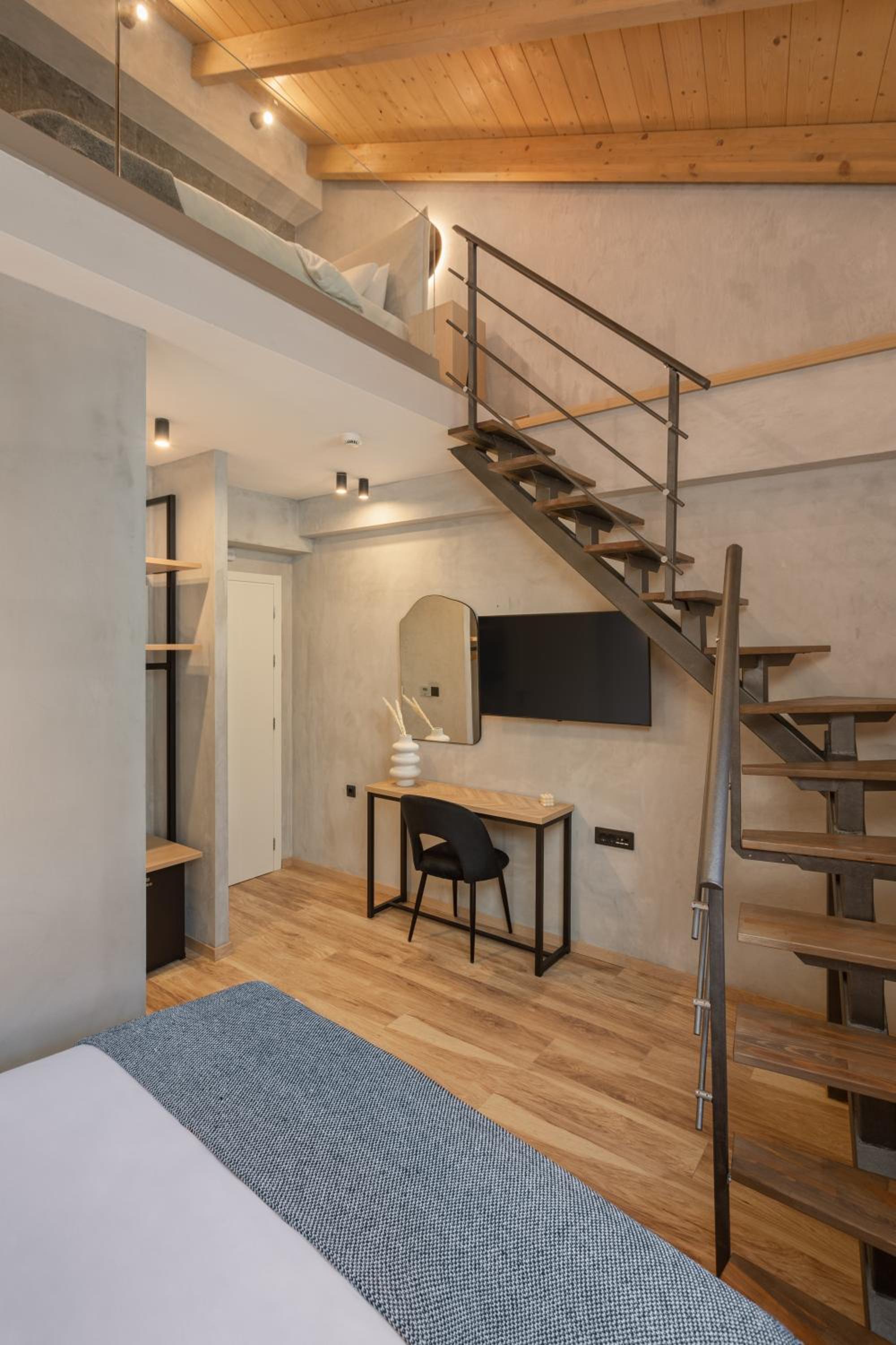 Deluxe Triple Room - Photo 2