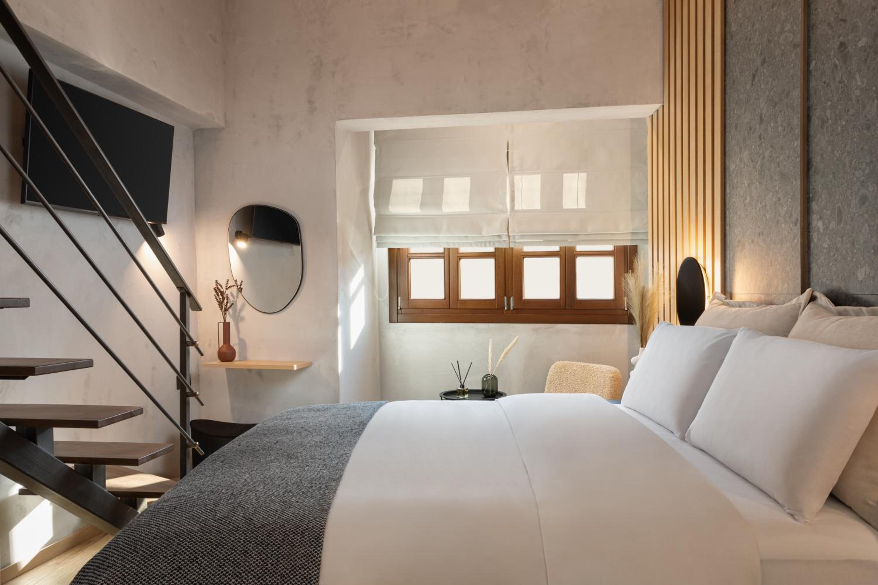 Deluxe Triple Room - Photo 5