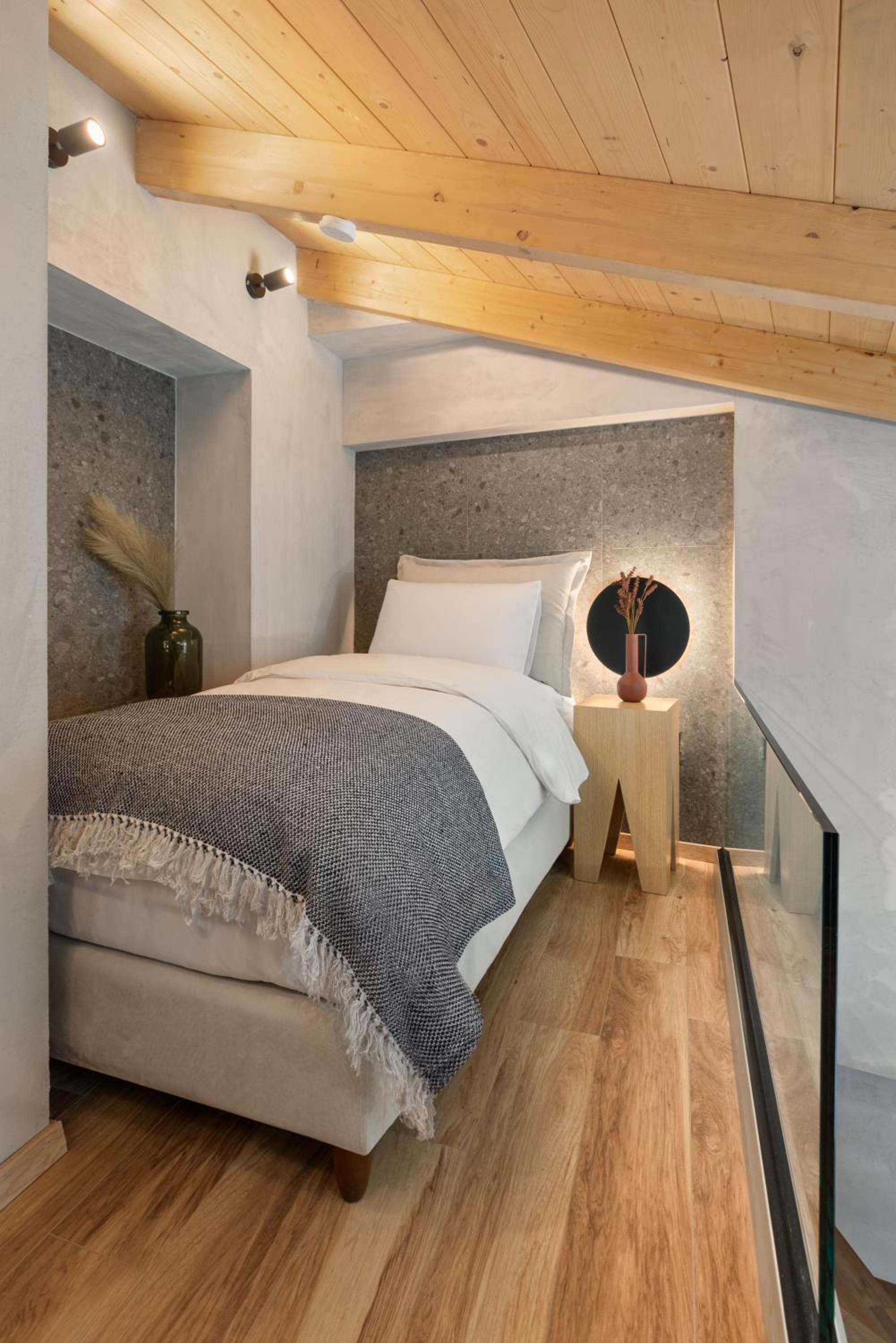 Deluxe Triple Room - Photo 7