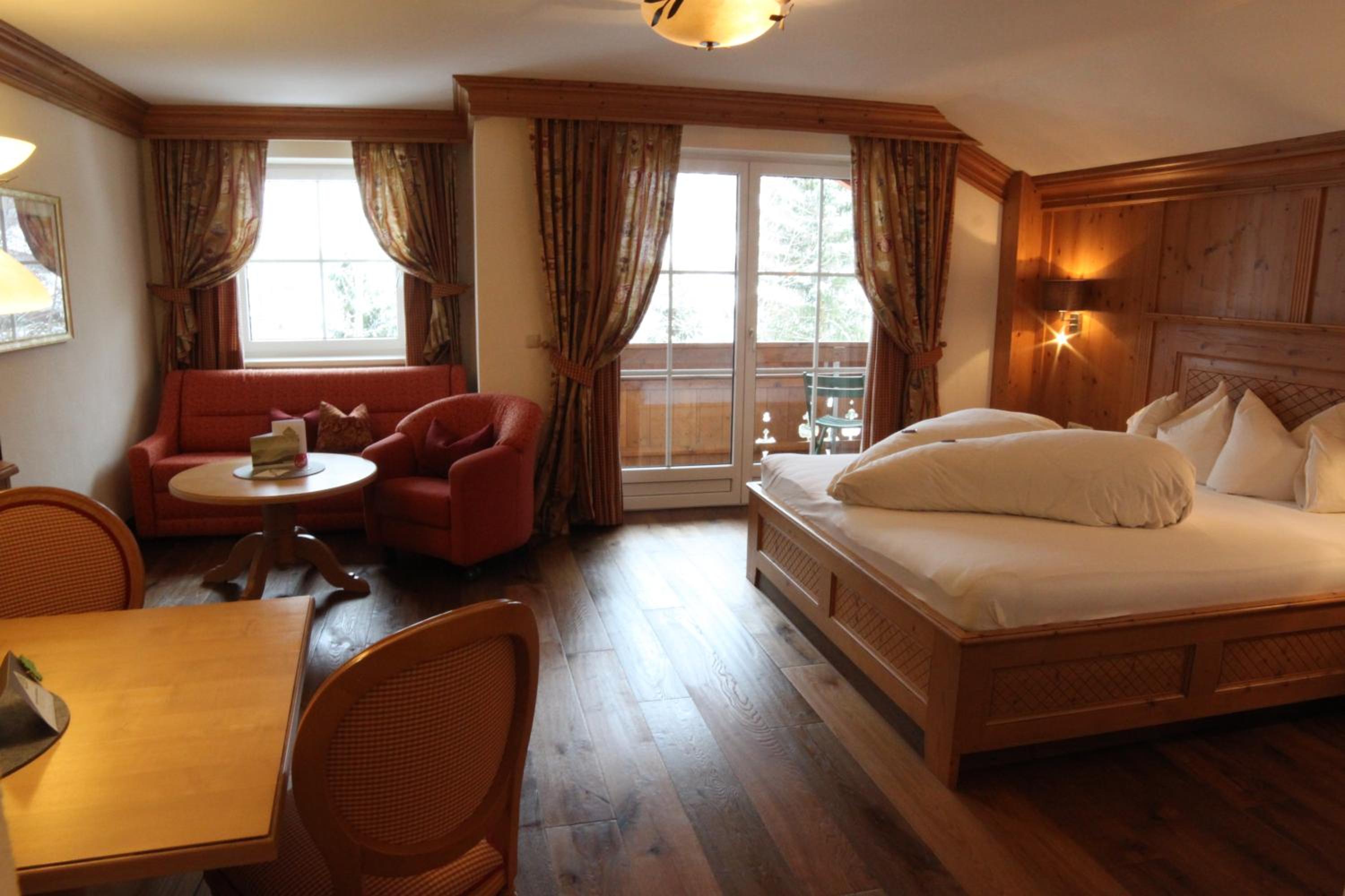 Comfort Double Room with Balcony - Photo 1