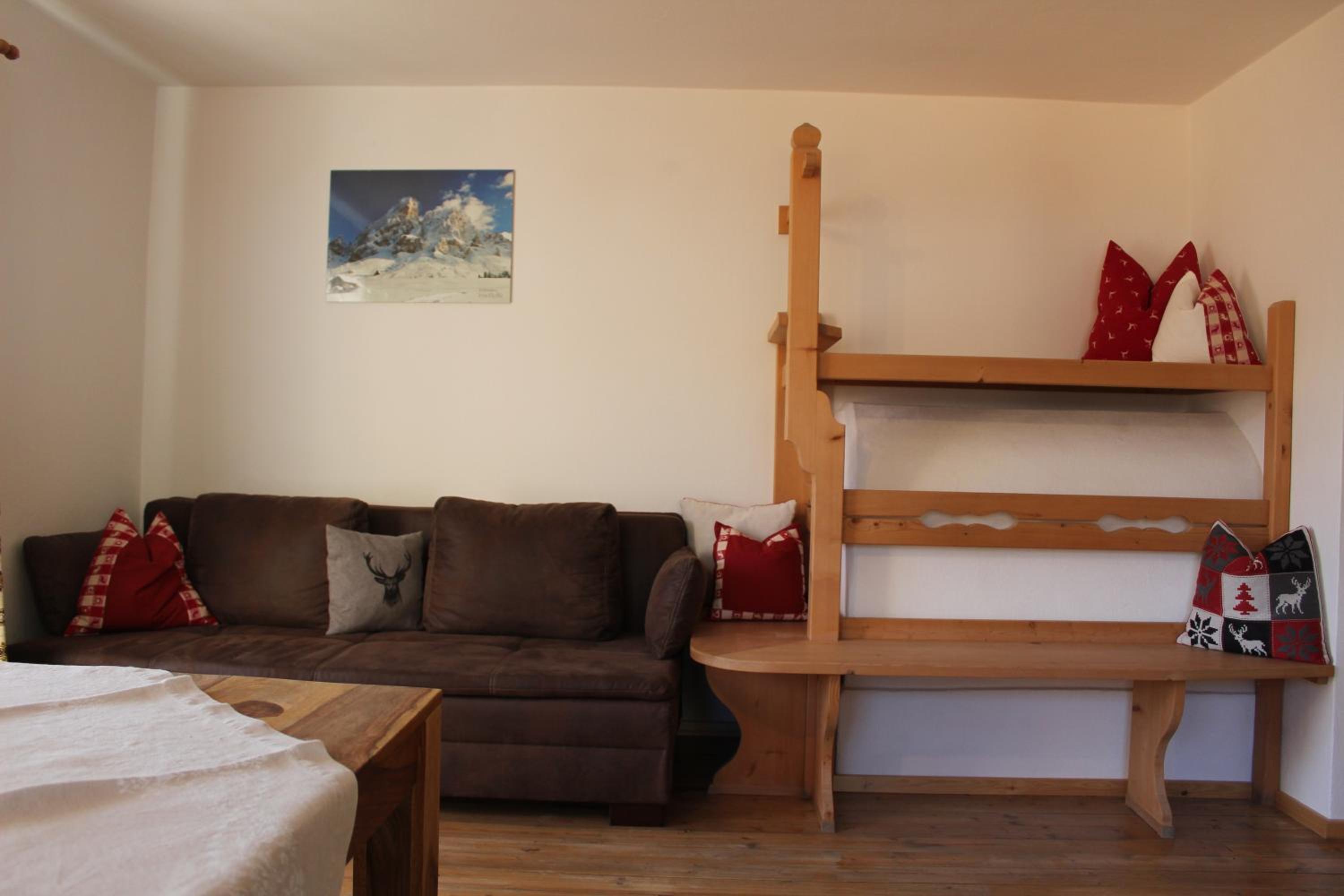 Two-Bedroom Apartment with Mountain View