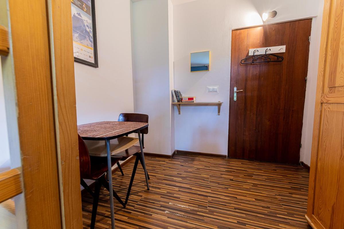 Quadruple Room with Shared Bathroom photo 2