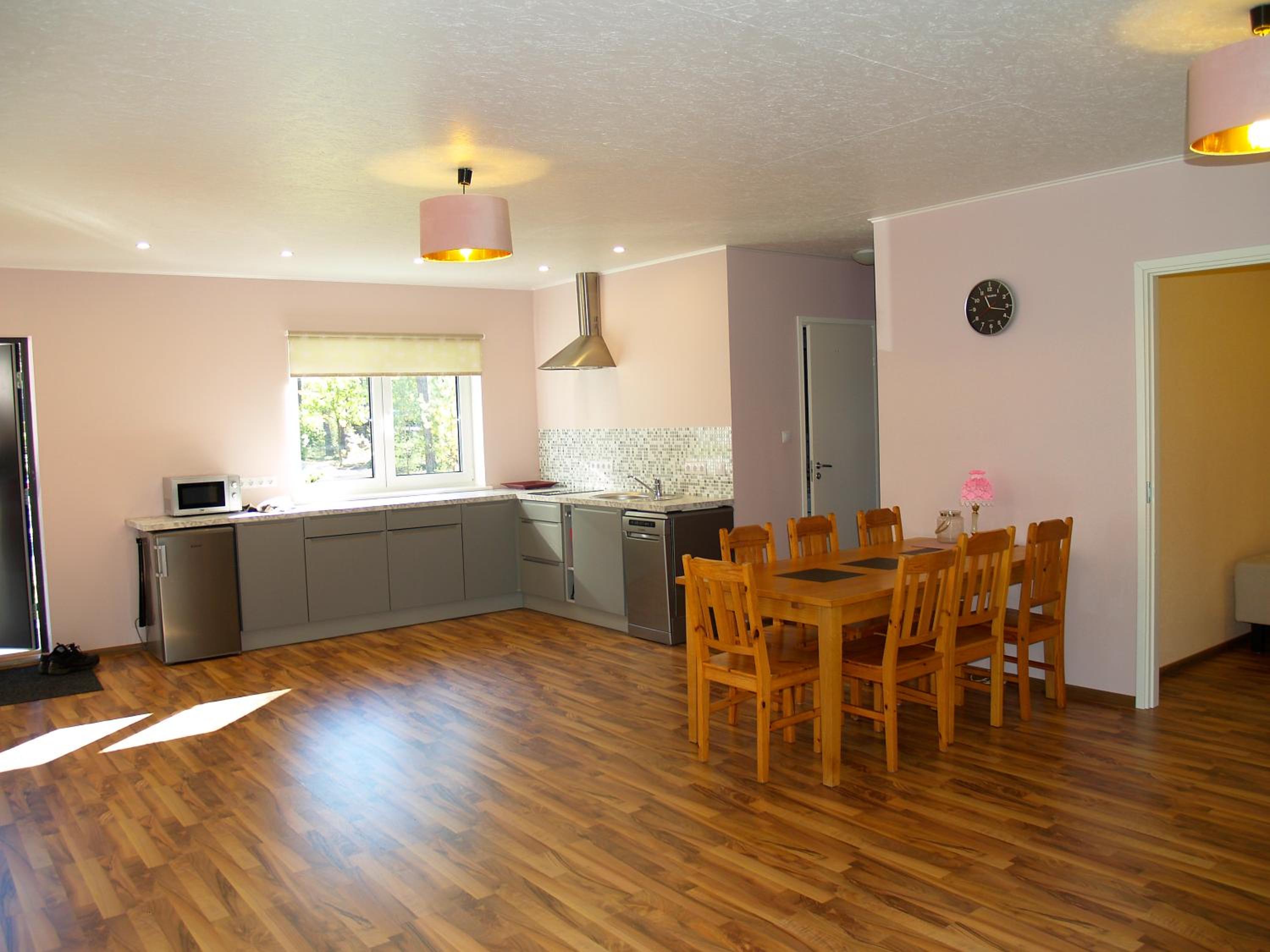 Three-Bedroom House - Photo 6