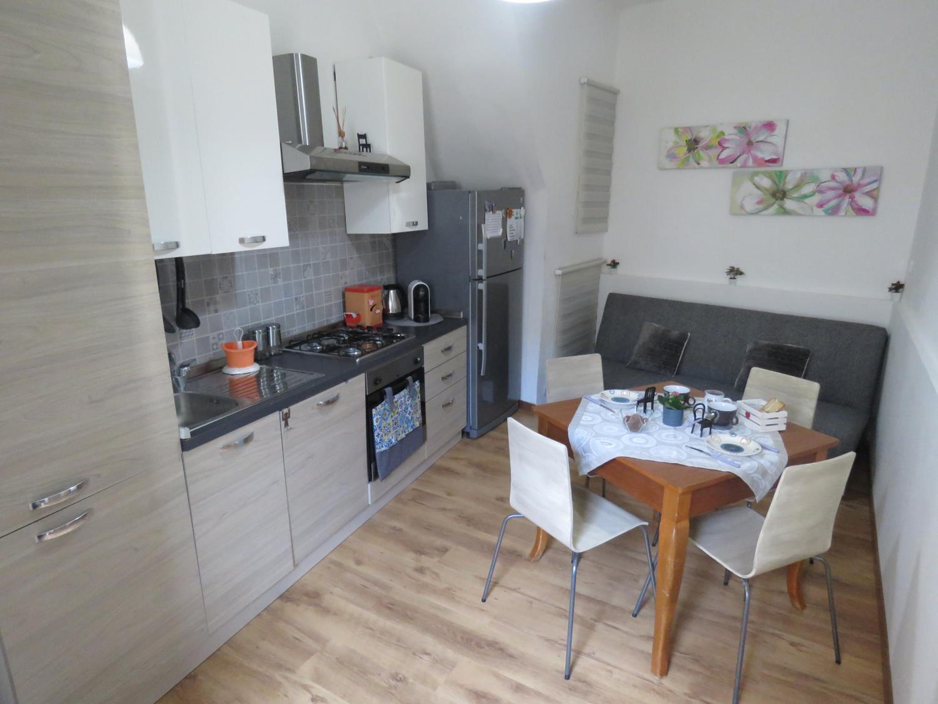 One-Bedroom House - Photo 20