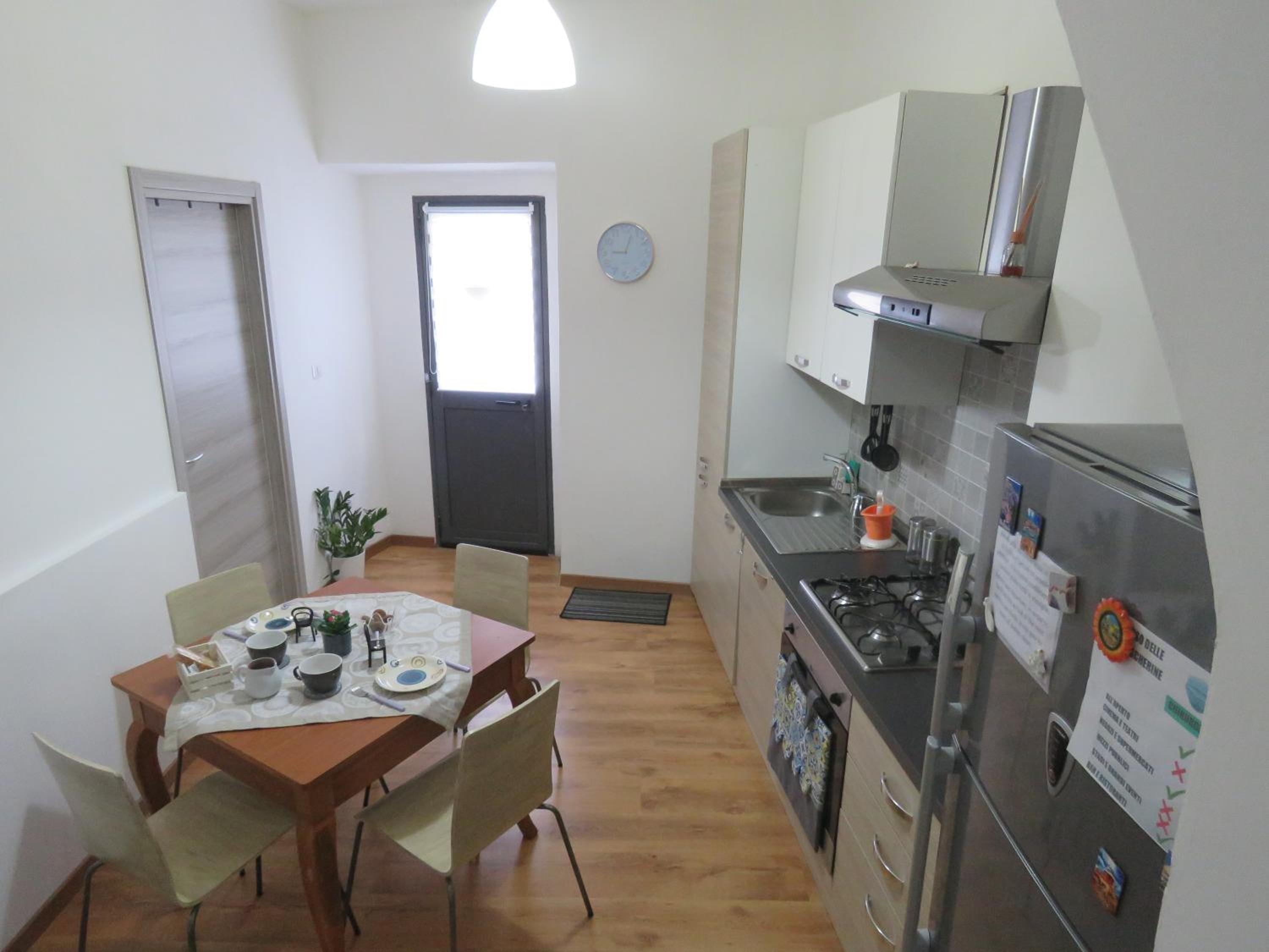 One-Bedroom House - Photo 13