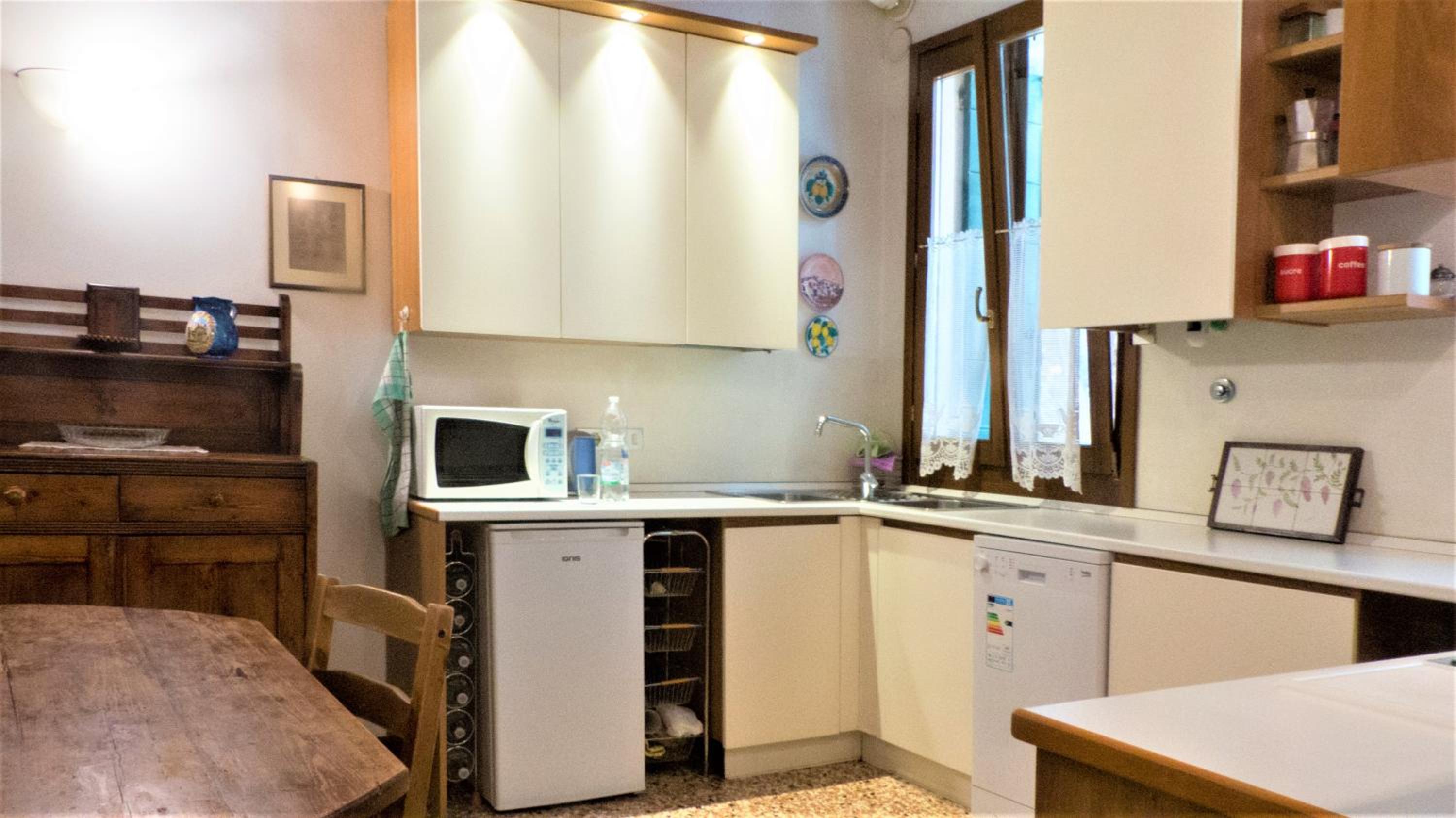 Two-Bedroom Apartment - Calle Dei Todeschini, San Polo 1225 photo 3