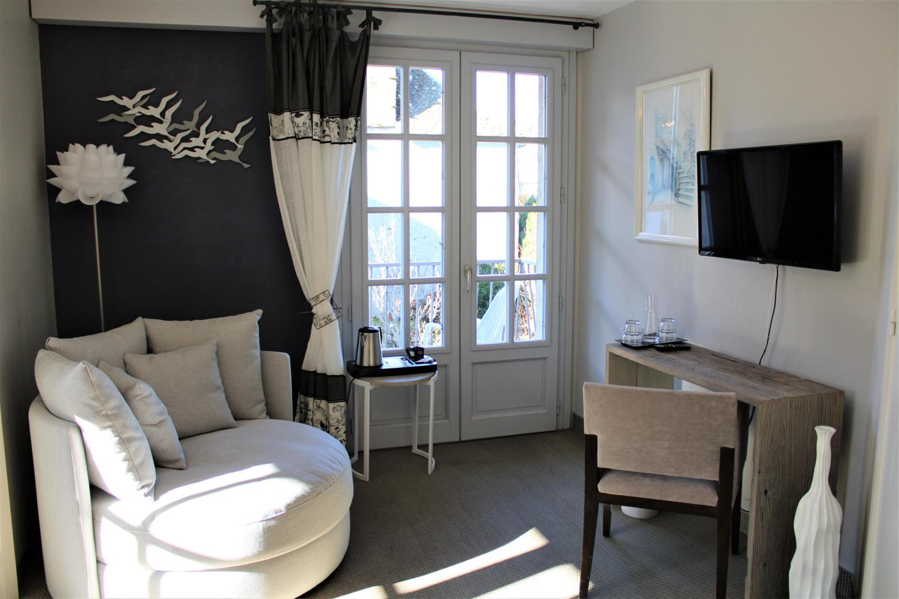 Mini Suite - Photo 8