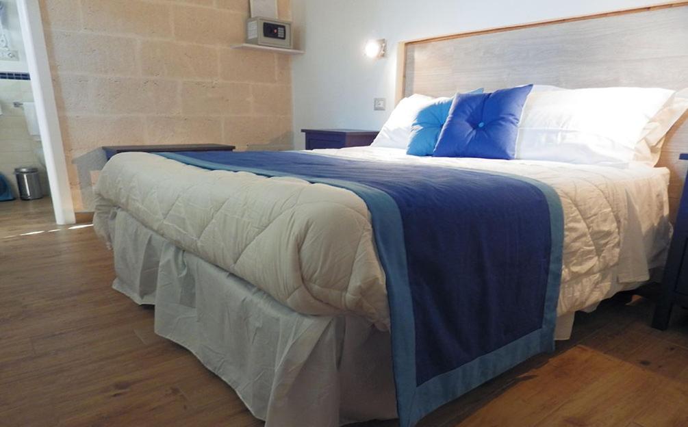 Small Double Room photo 1