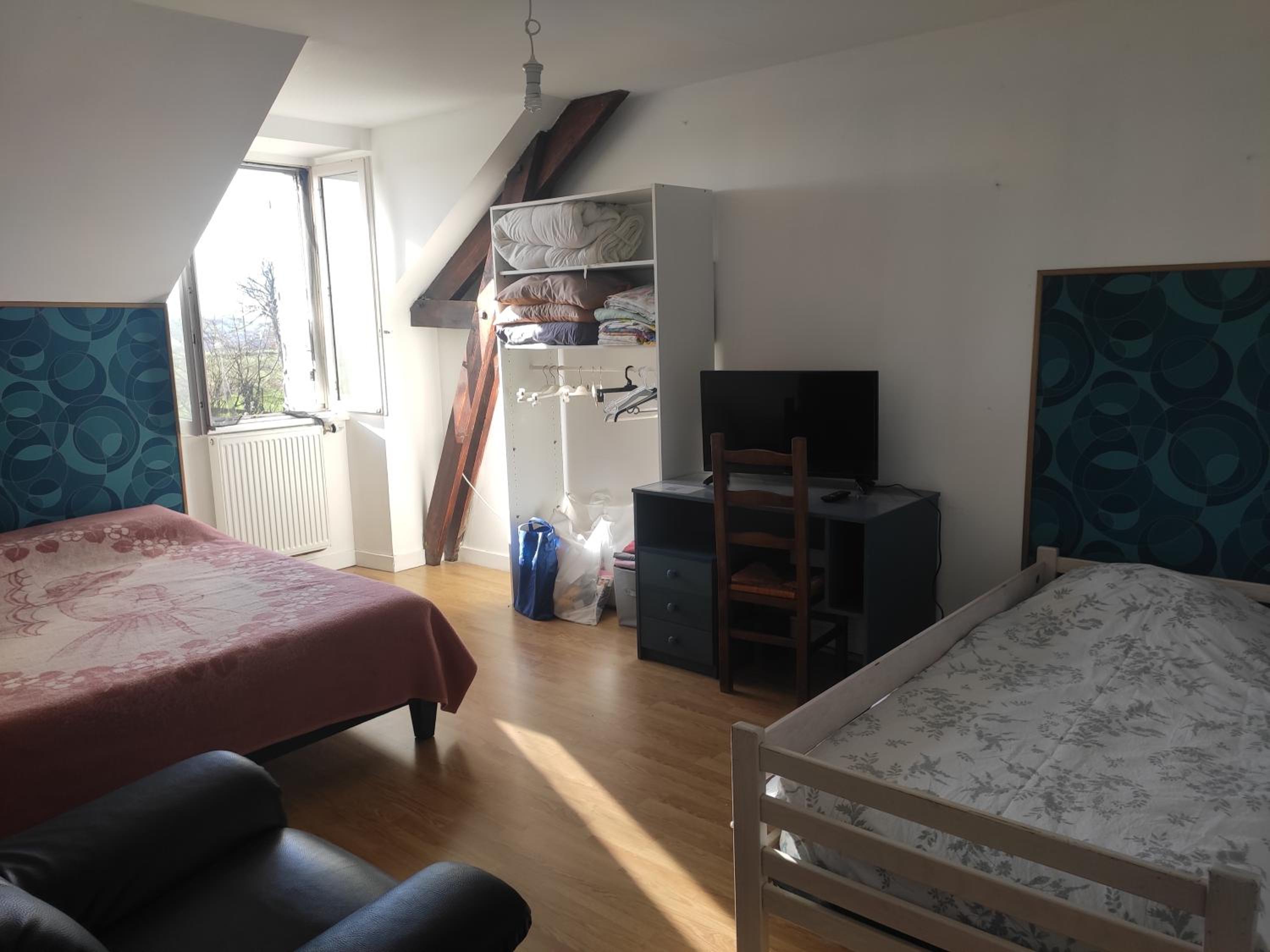 Double Room (1 Adult + 1 Child) - Photo 3