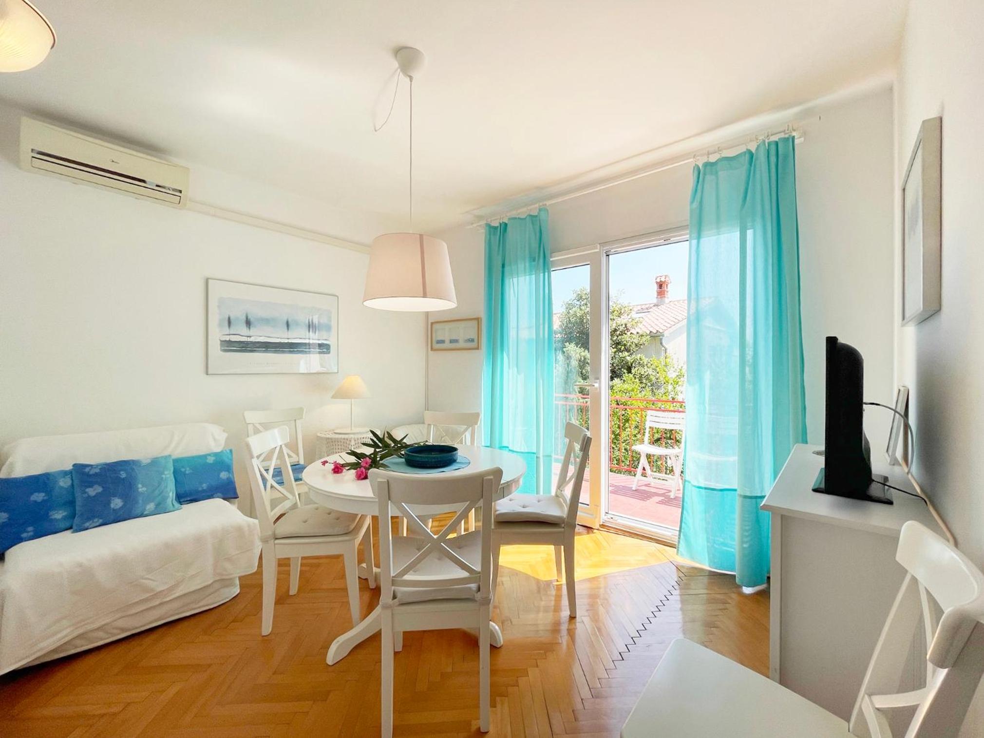 Three-Bedroom Apartment photo 1