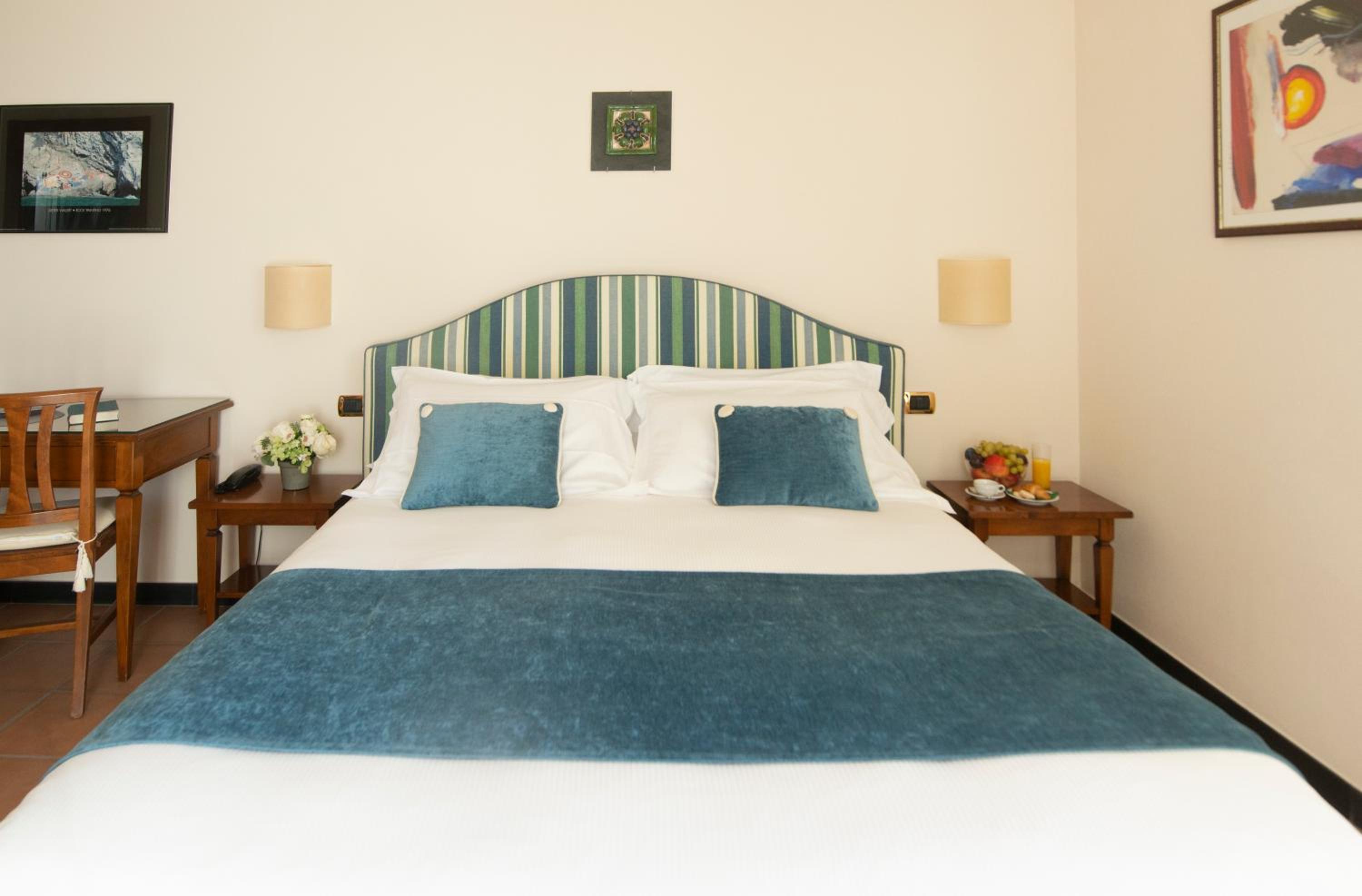 Deluxe Double Room with Terrace or Balcony - Photo 4