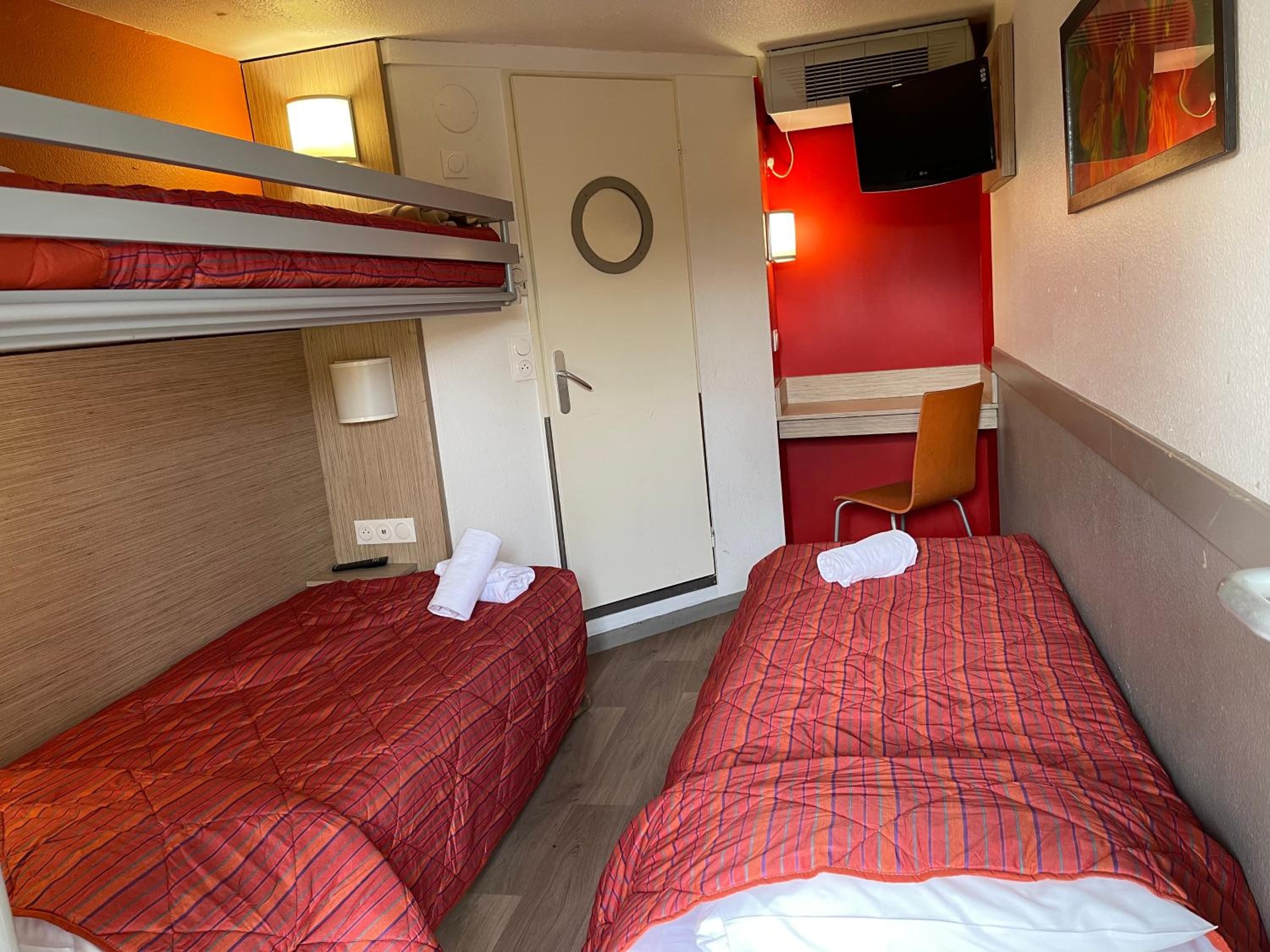 Triple Room - Photo 3