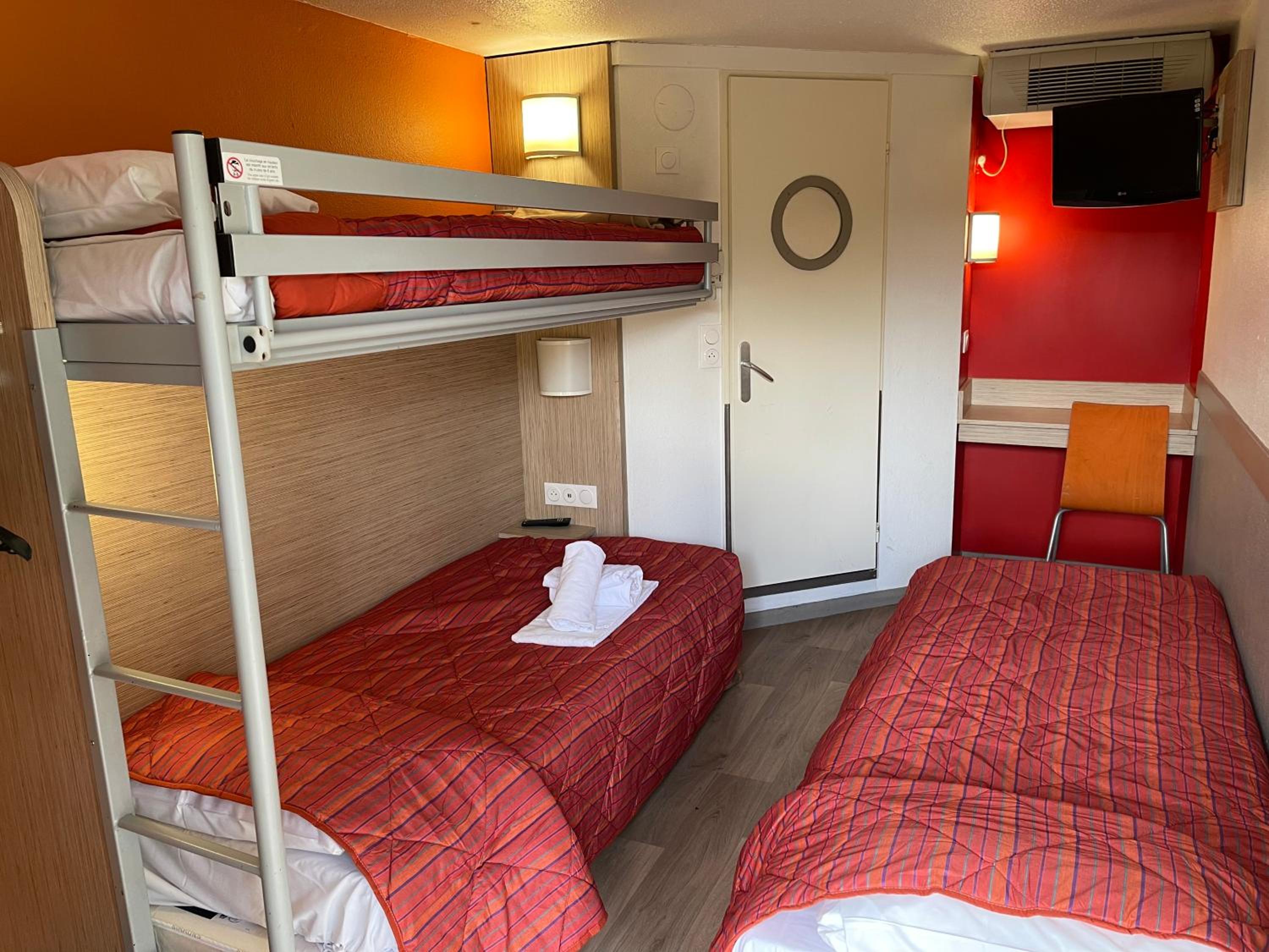 Triple Room - Photo 1