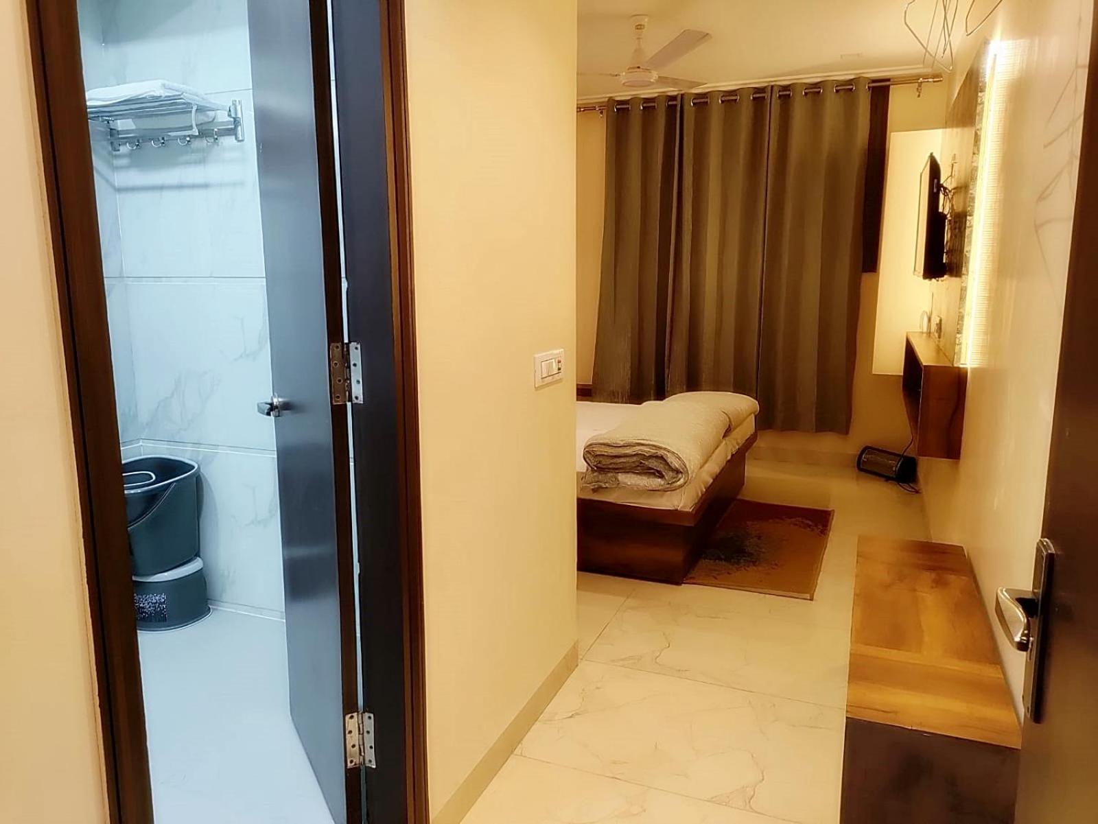 Superior Double or Twin Room - Photo 8