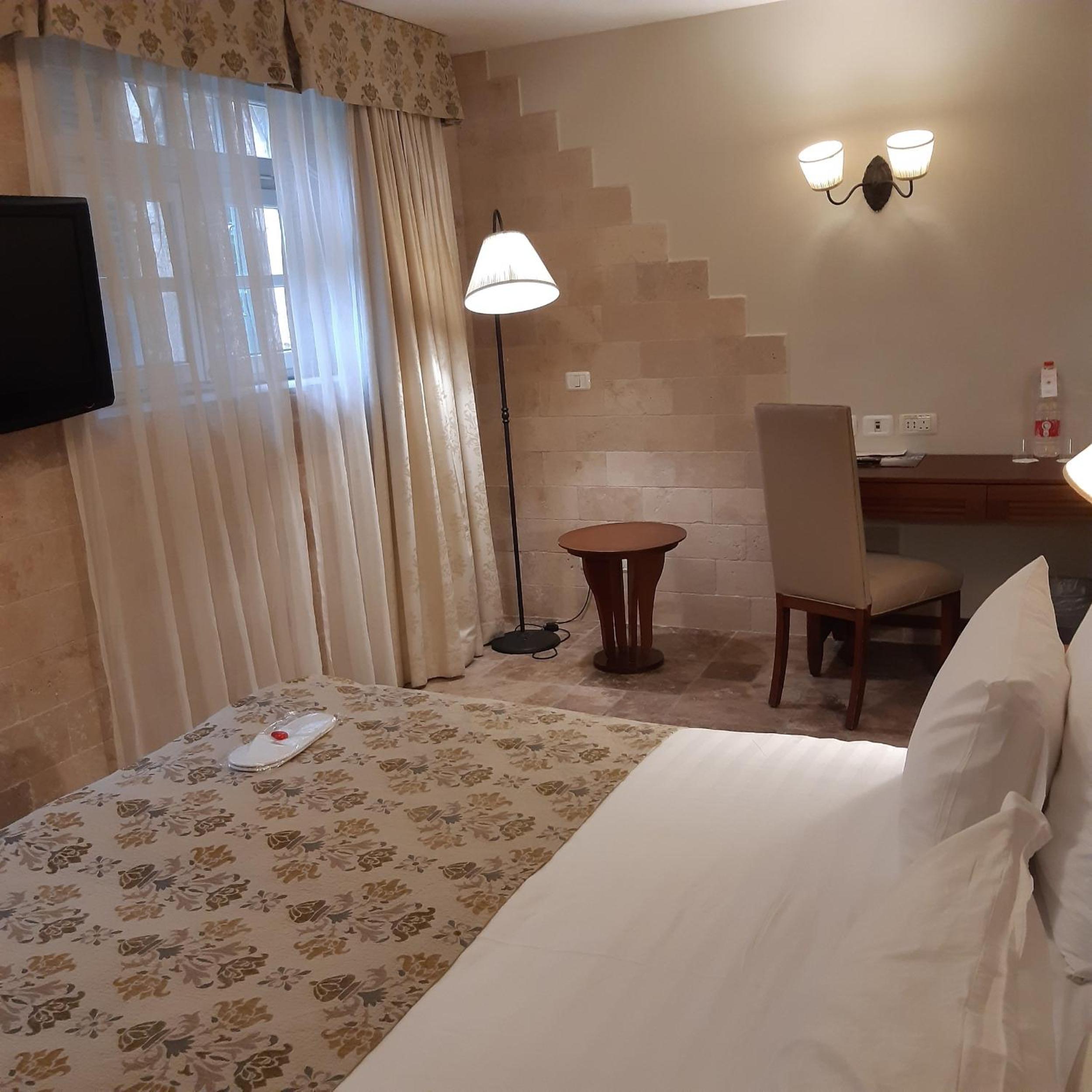 Standard Double or Twin Room - Ground Floor - Photo 5