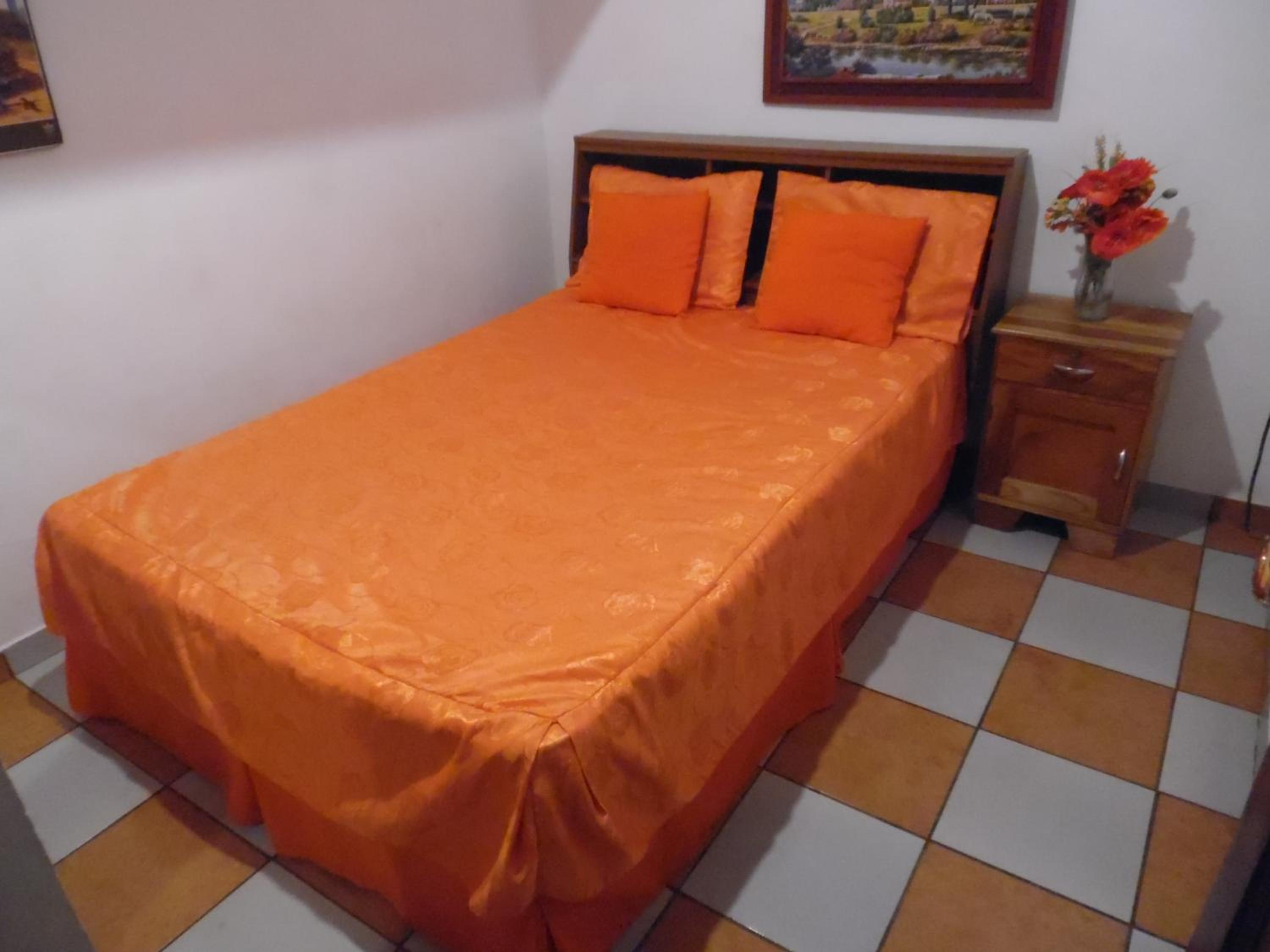 Double Room with Shared Bathroom photo 2