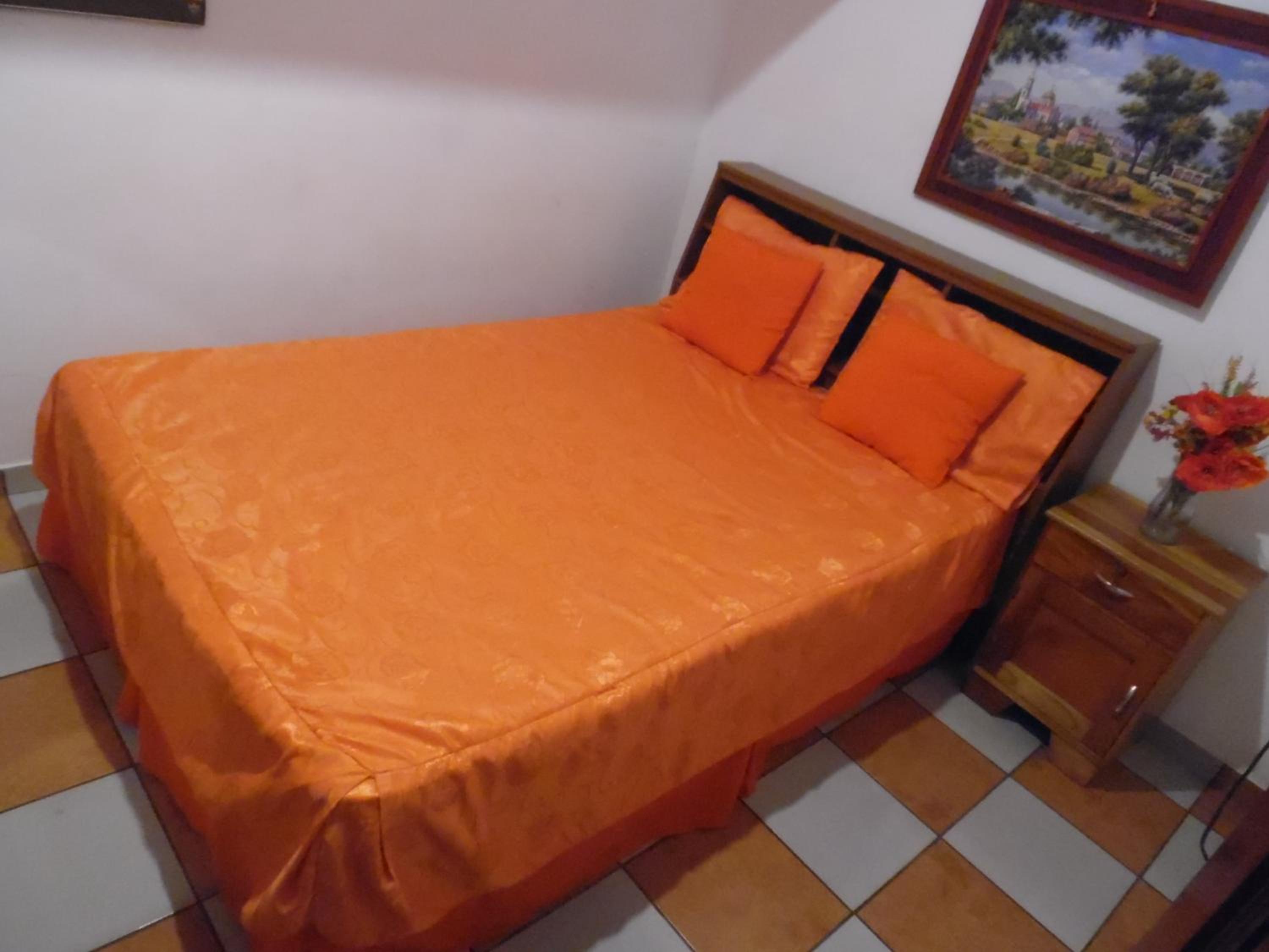 Double Room with Shared Bathroom photo 3