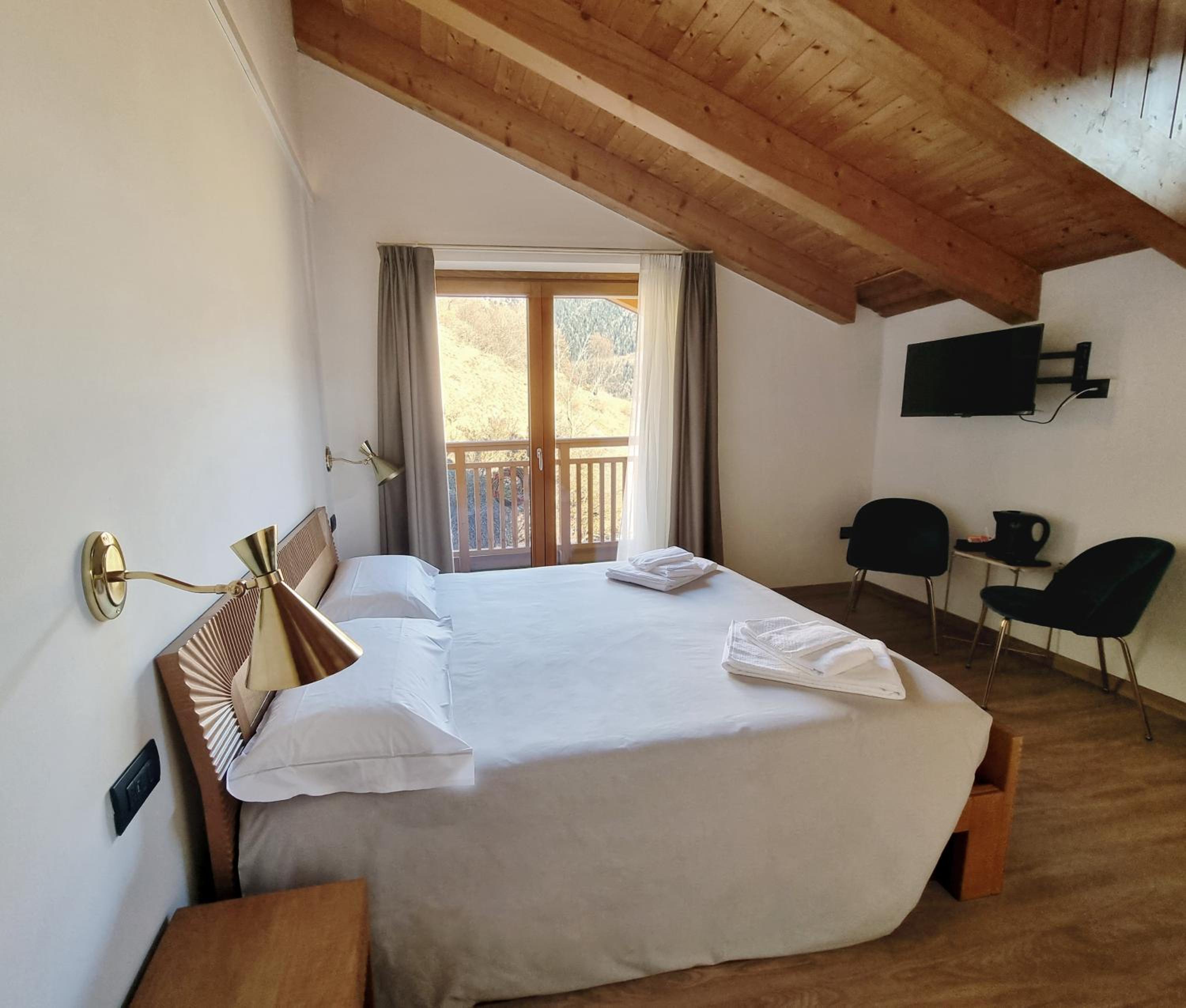 Double Room - Photo 2