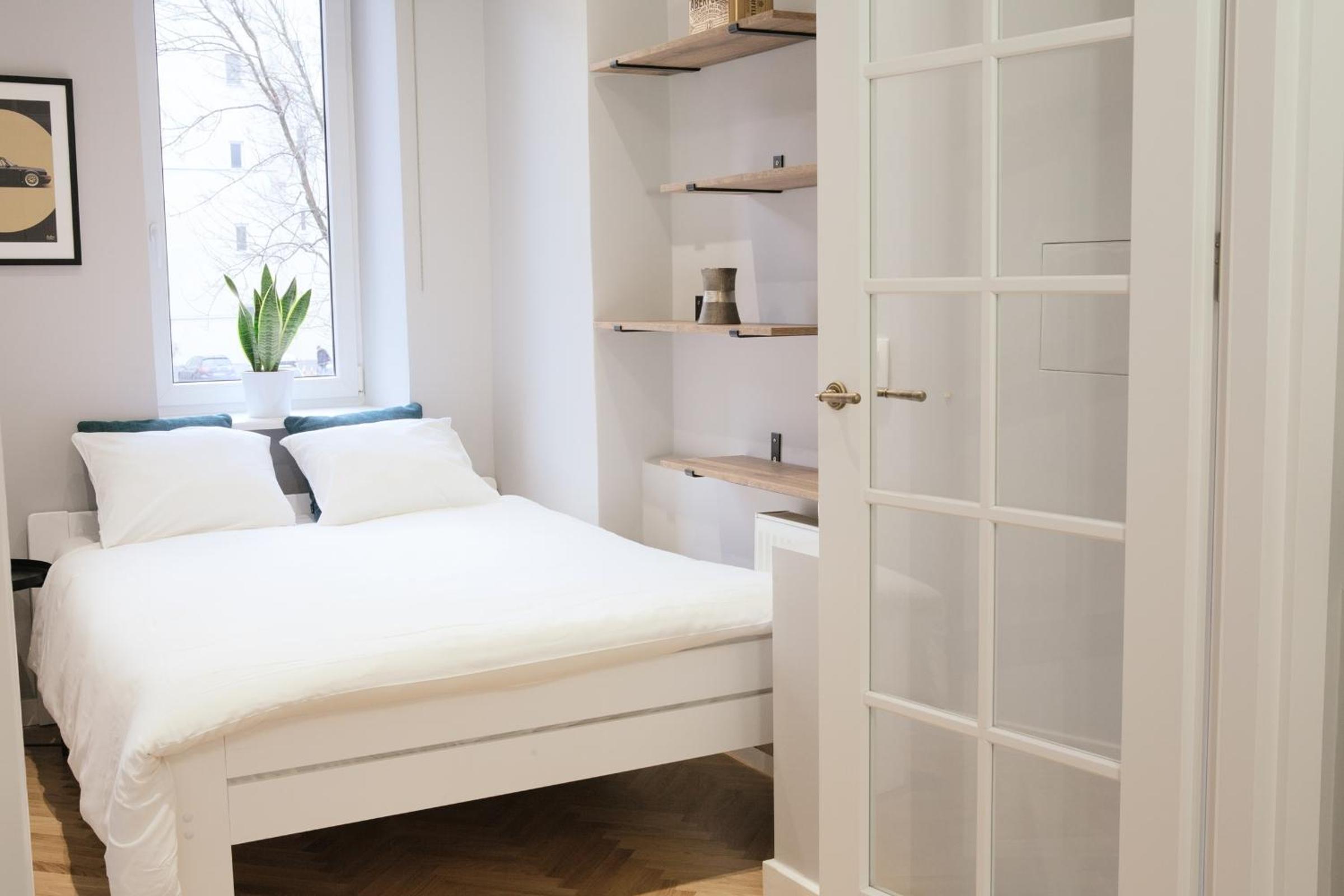 One-Bedroom Apartment - Photo 5