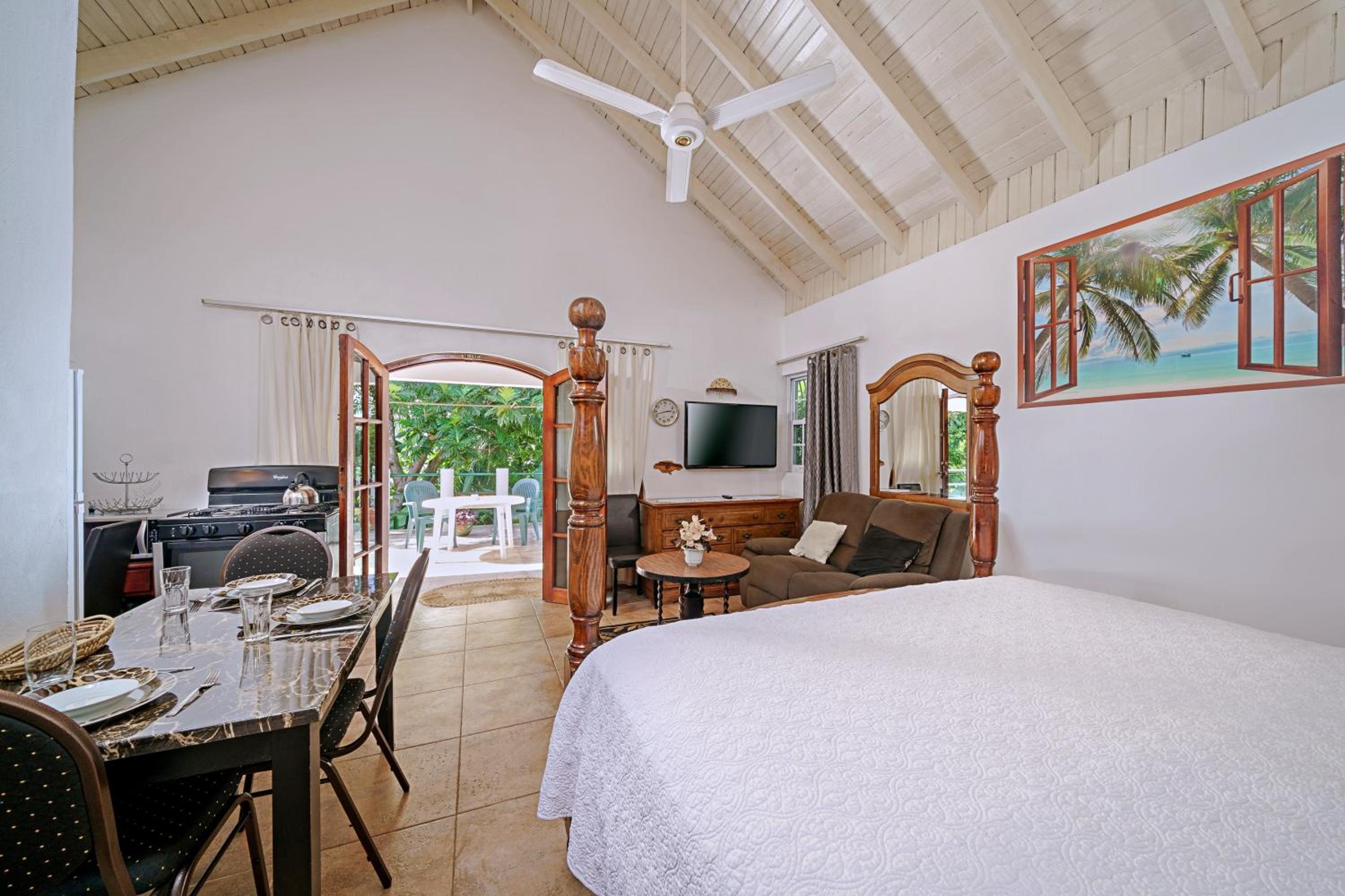 Jungle House Tree Top