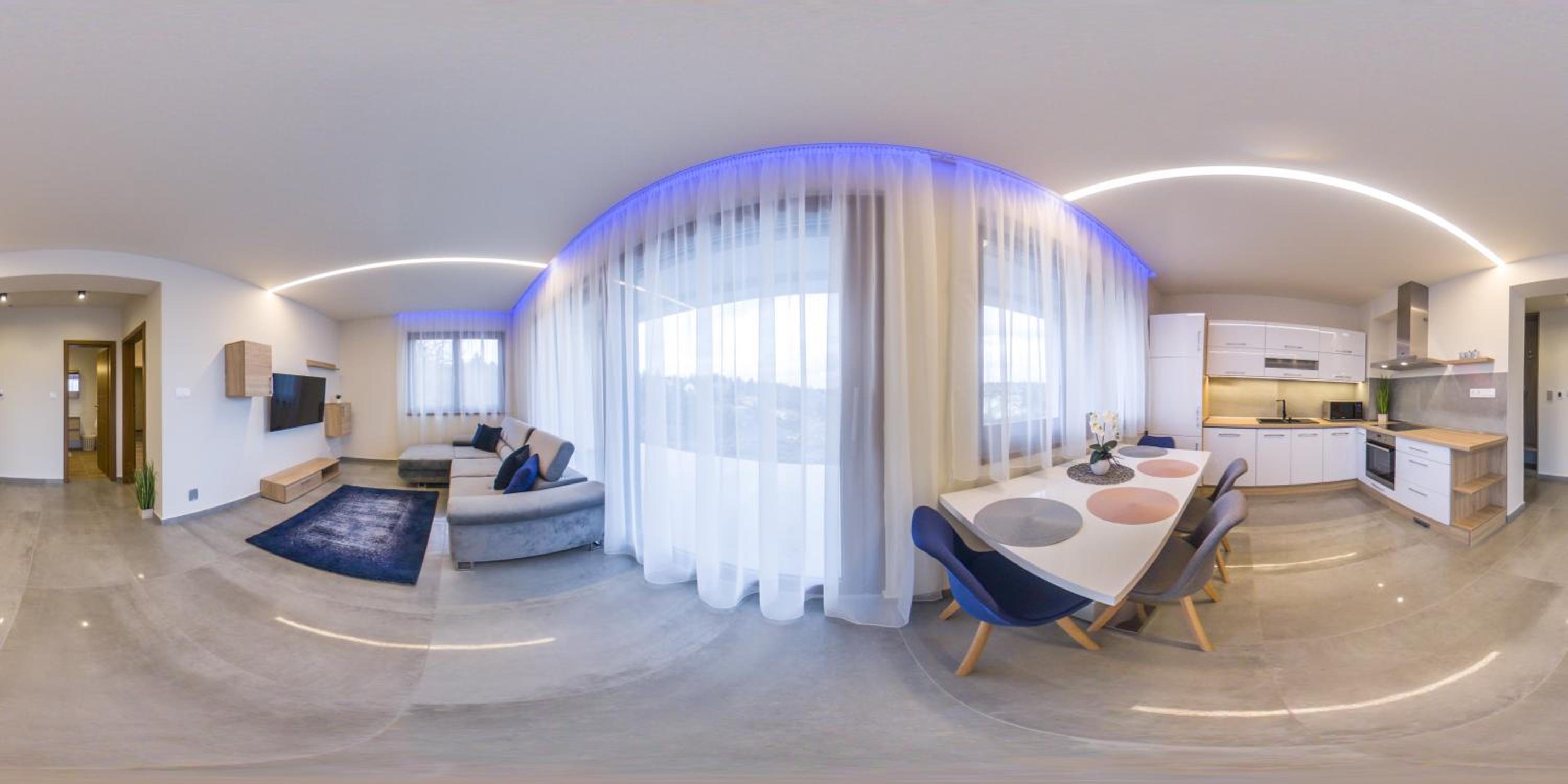 Apartment with Terrace - Photo 3