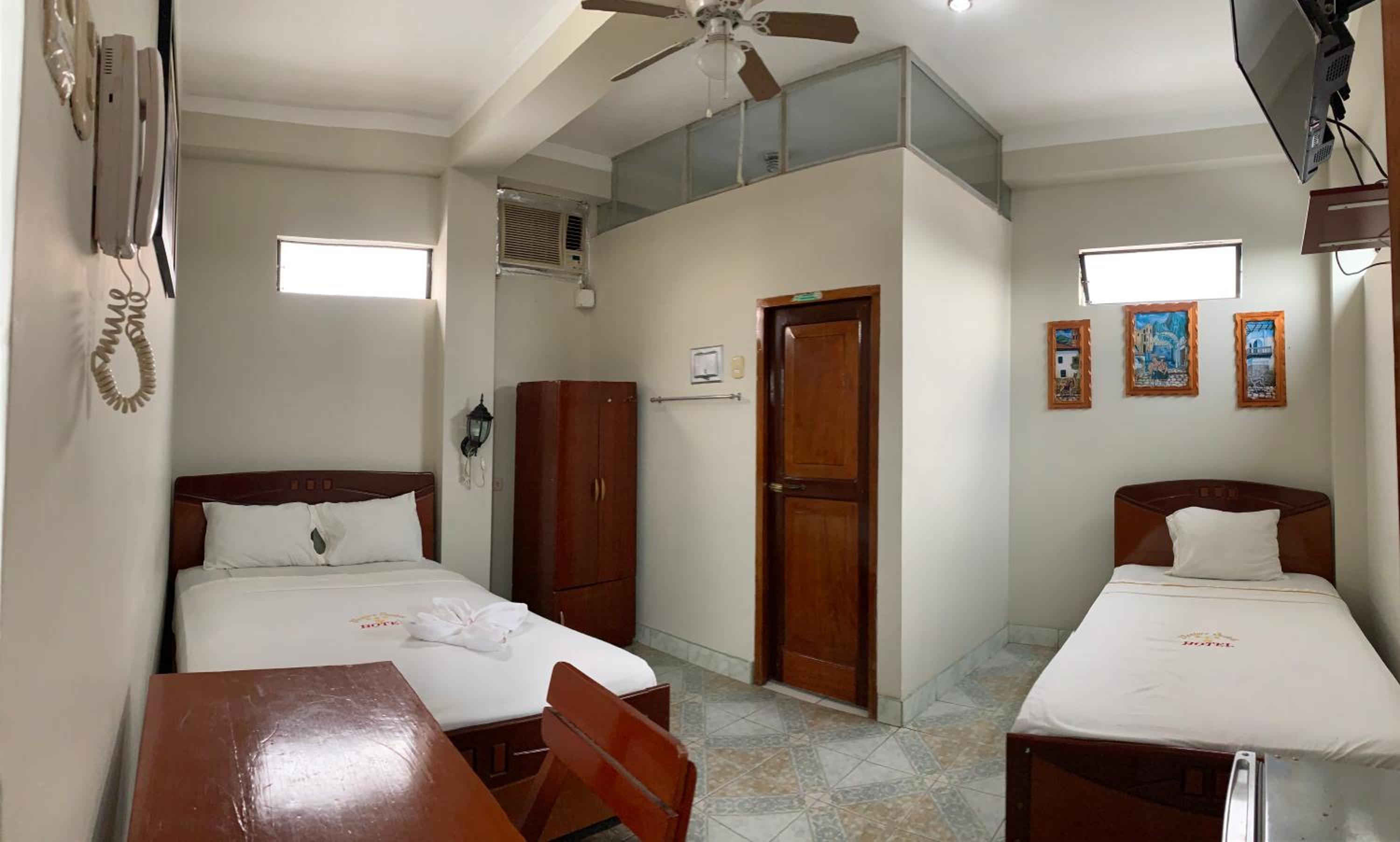 Twin Room photo 2