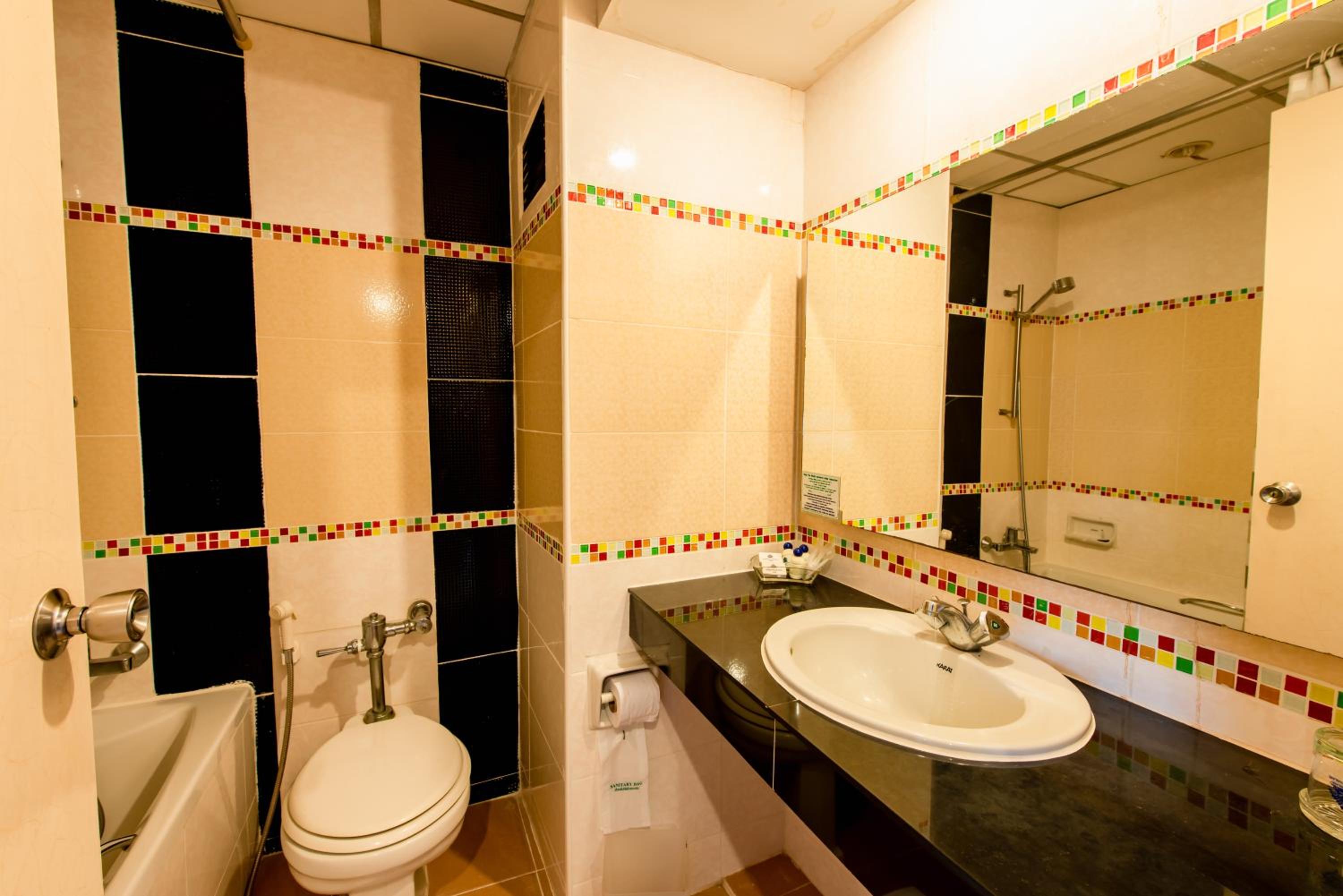 Superior Double or Twin Room - Photo 15